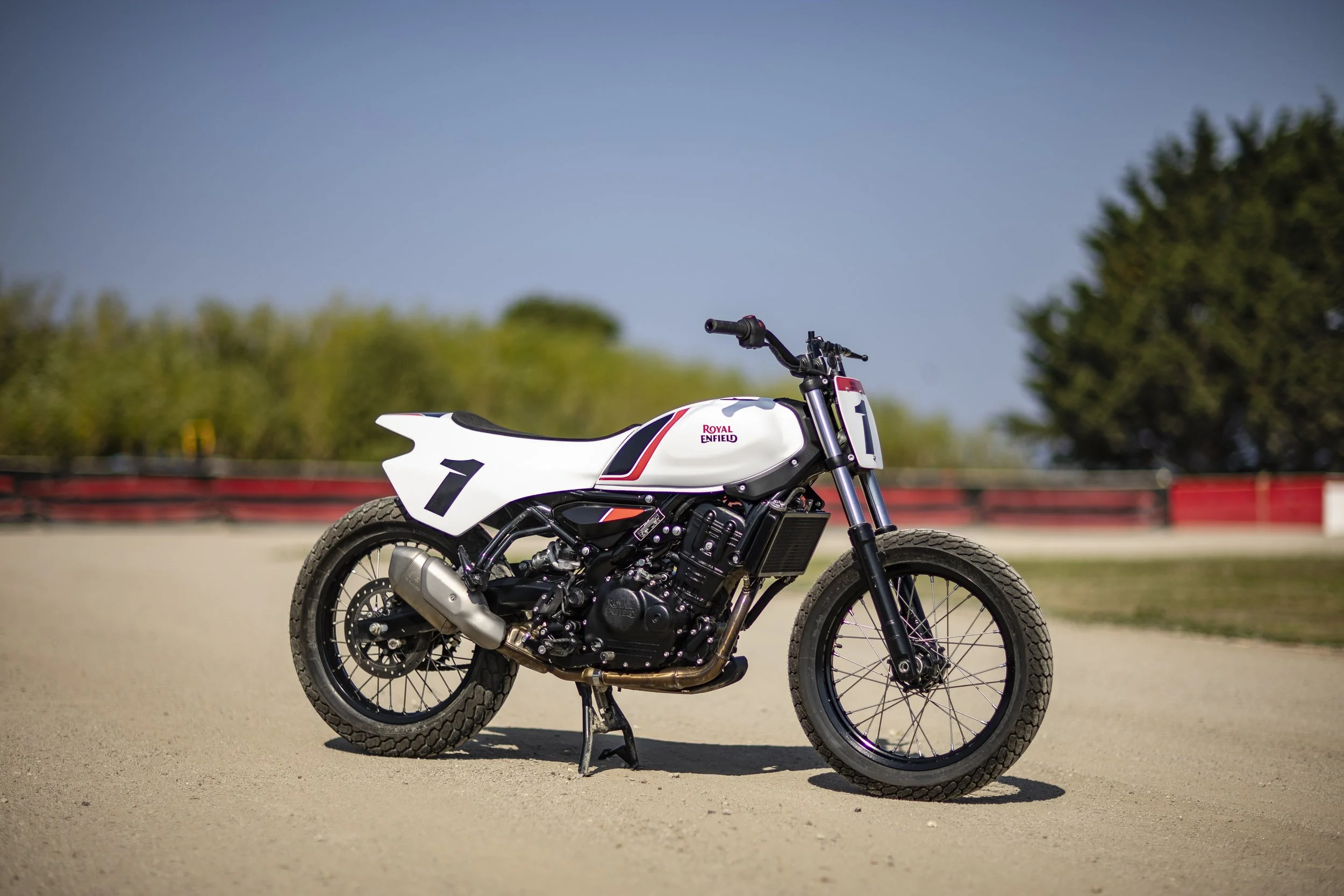 ROYAL ENFIELD SLIDE SCHOOL__R3JM0032QJ.jpg