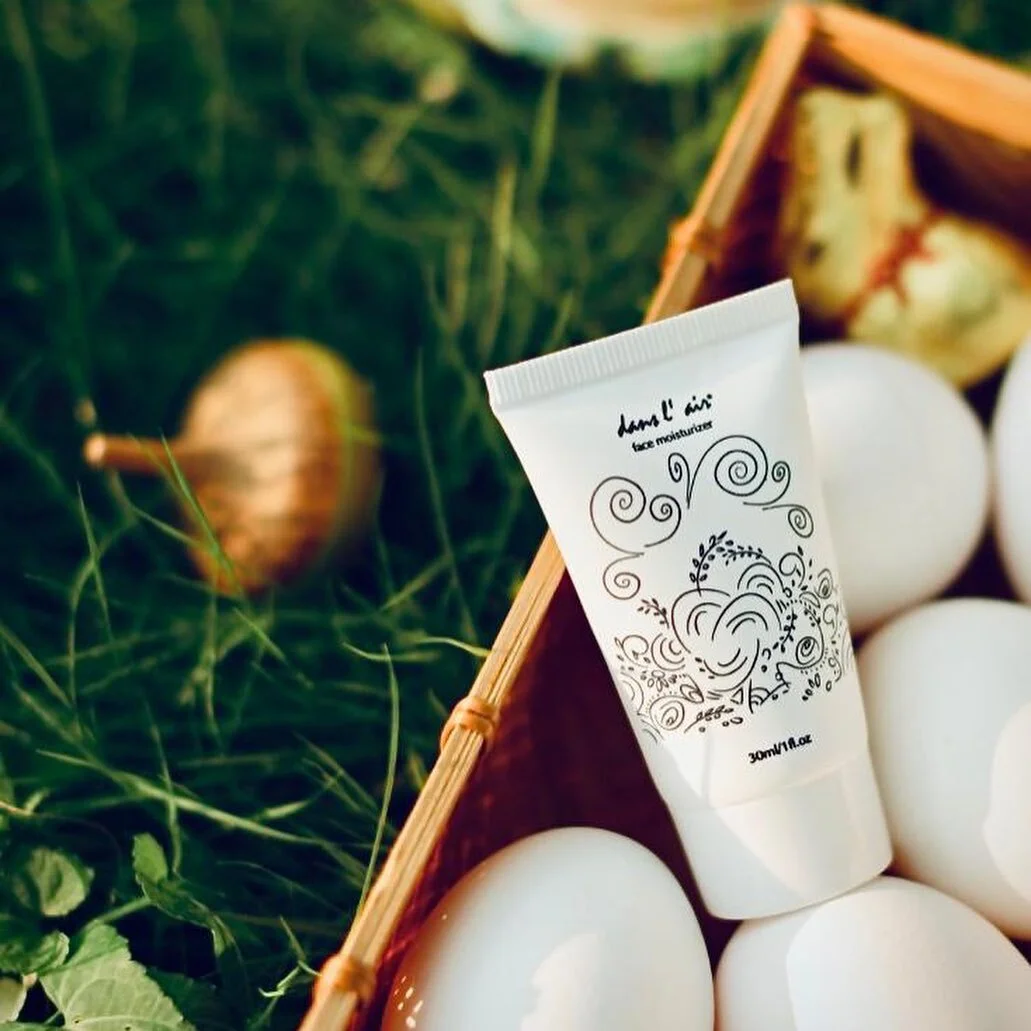 HAPPY EASTER!

#danslair #naturalingredients #naturalcosmetics #cosmetics #forlifesjourneys #relaxation #bodyandmind #taketimetorelax #floraldesgin #floralscent