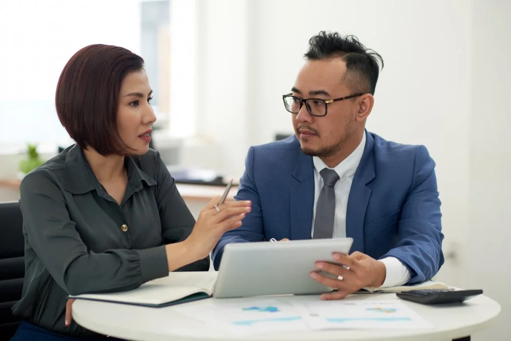 Great Salespeople Don’t Just Listen. They Outlisten Everyone Else
