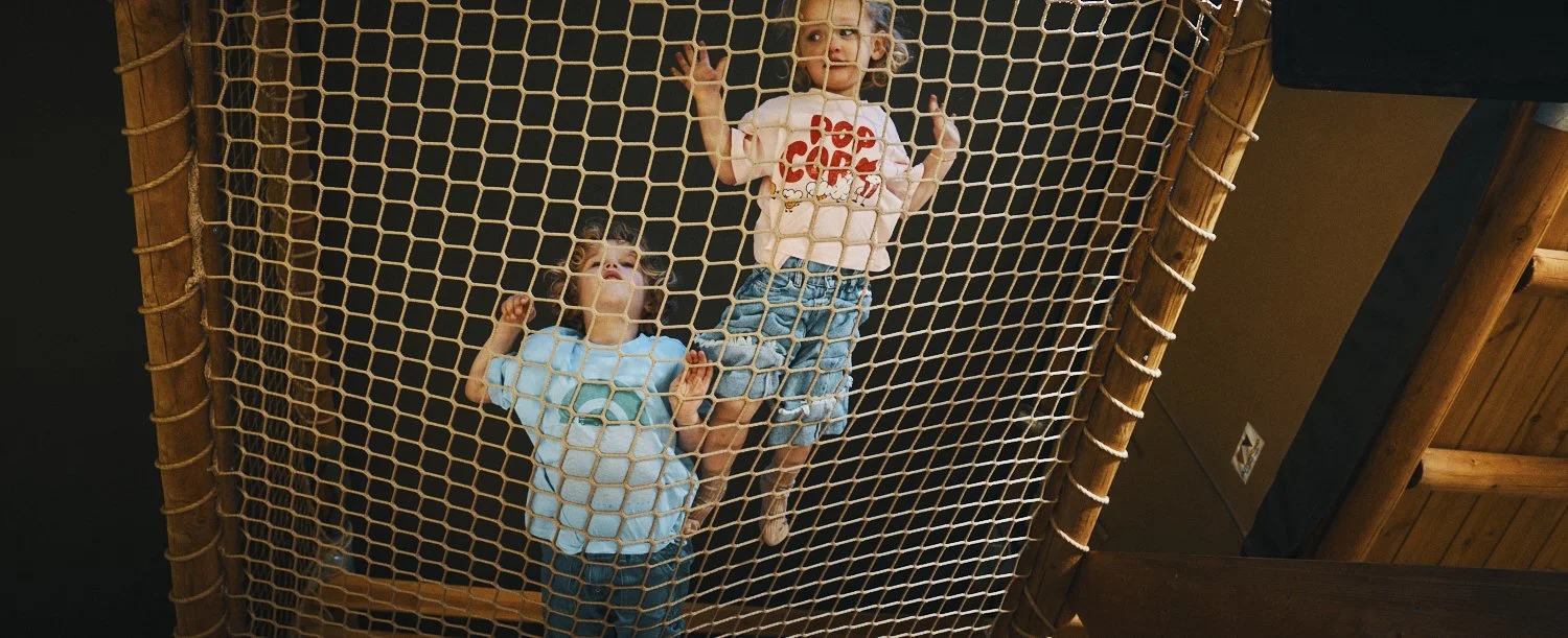 10AM-LANDAL-DD20079 2.jpg