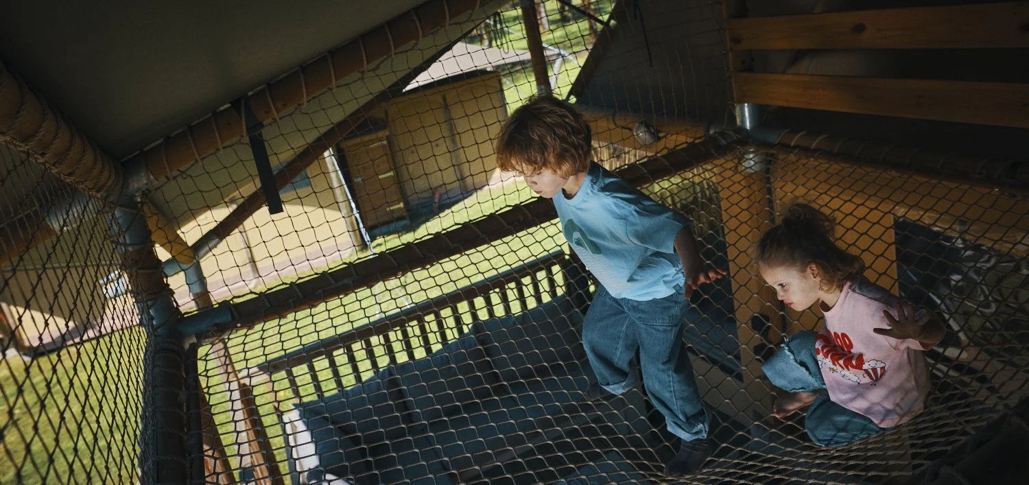 10AM-LANDAL-DD20121 2.jpg