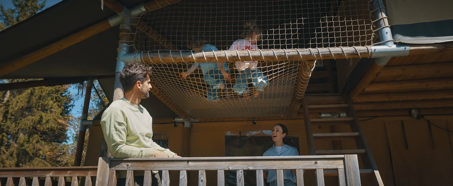 10AM-LANDAL-DD20212 1.jpg