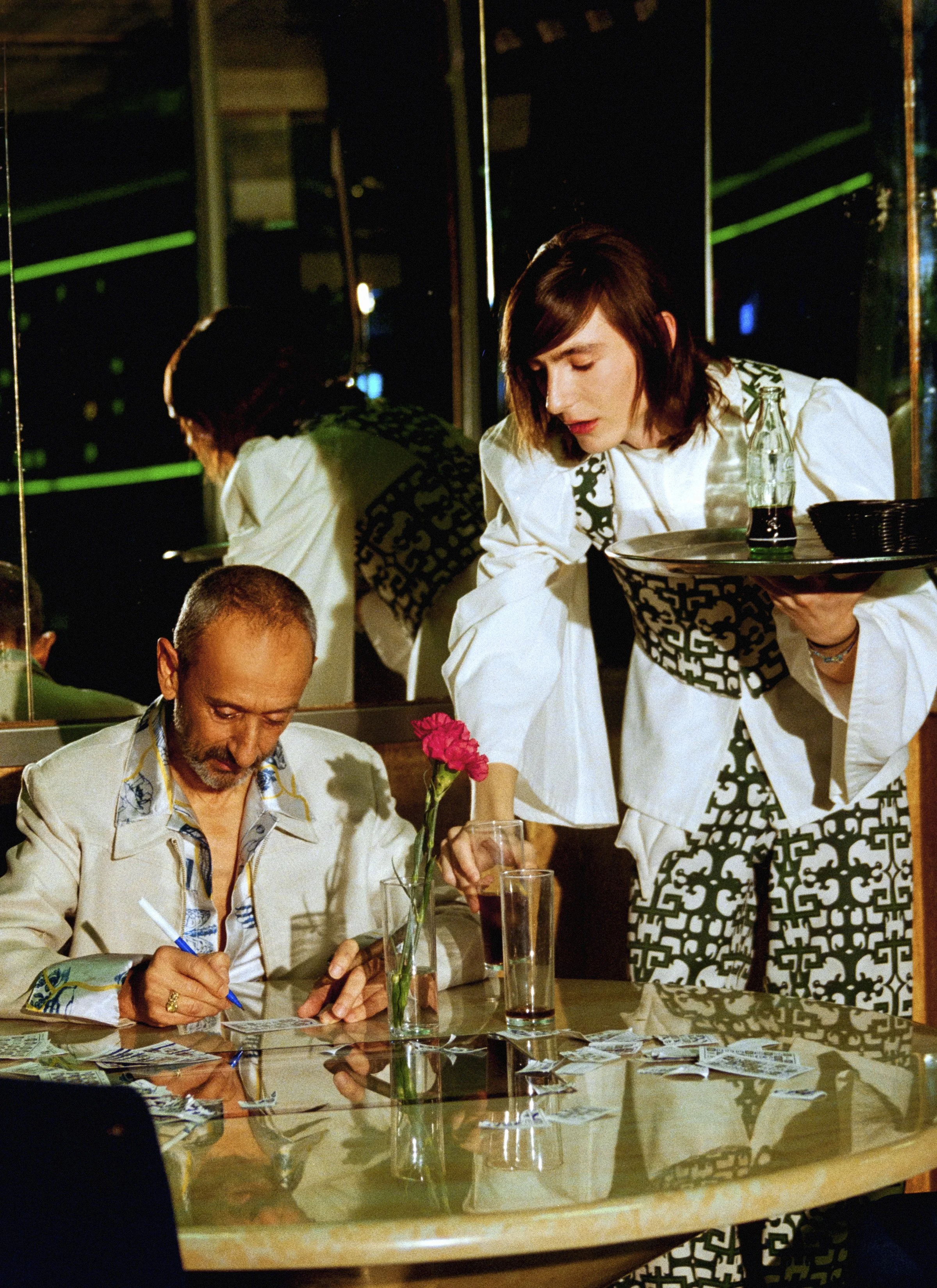 BINGO_SCHONMAGAZINE0012.jpg