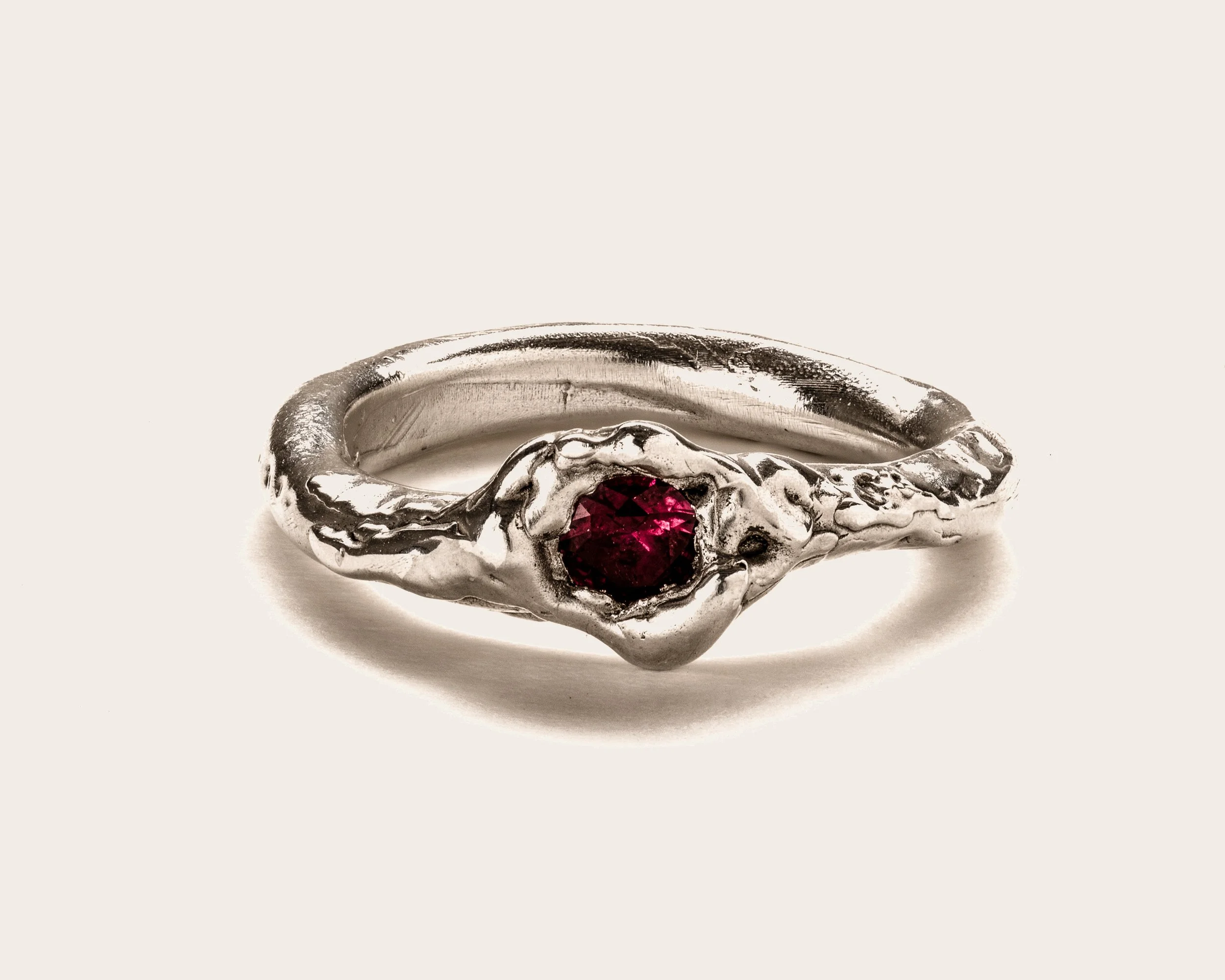 One gemstone Ring