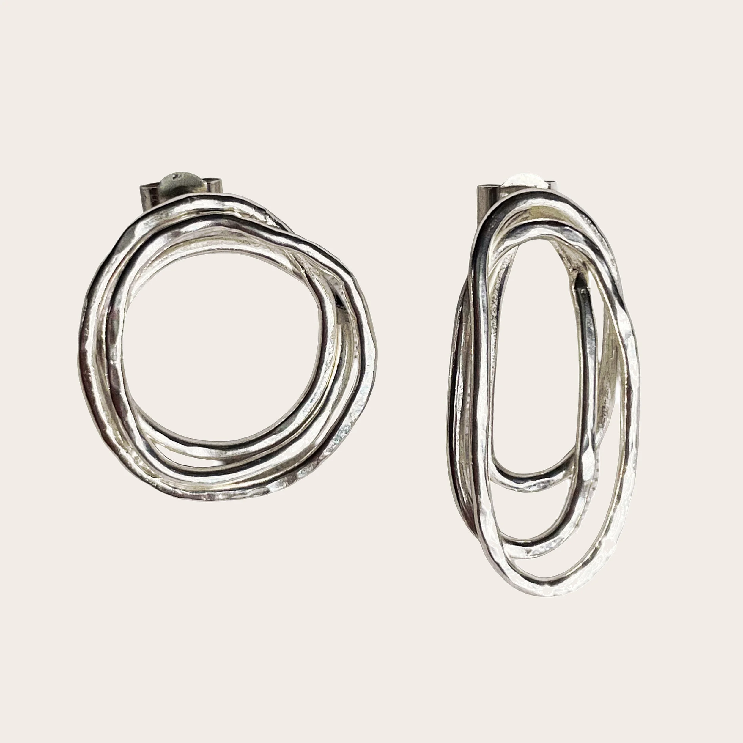 Asymmetric knot studs