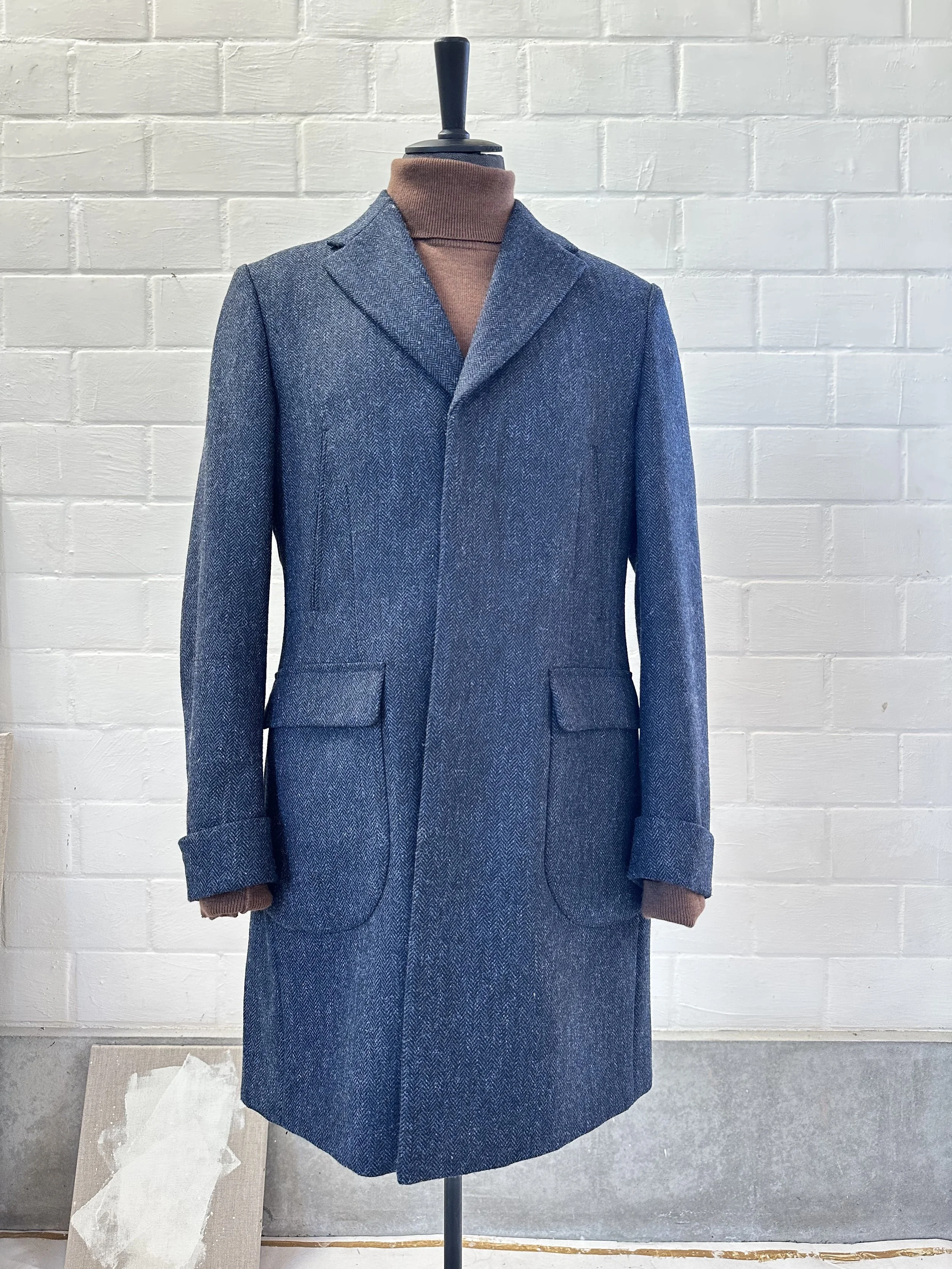 Tweed Herringbone Coat
 Fabric - Lovat Tweed
Knitwear : Heavy Super Geelong Turtleneck