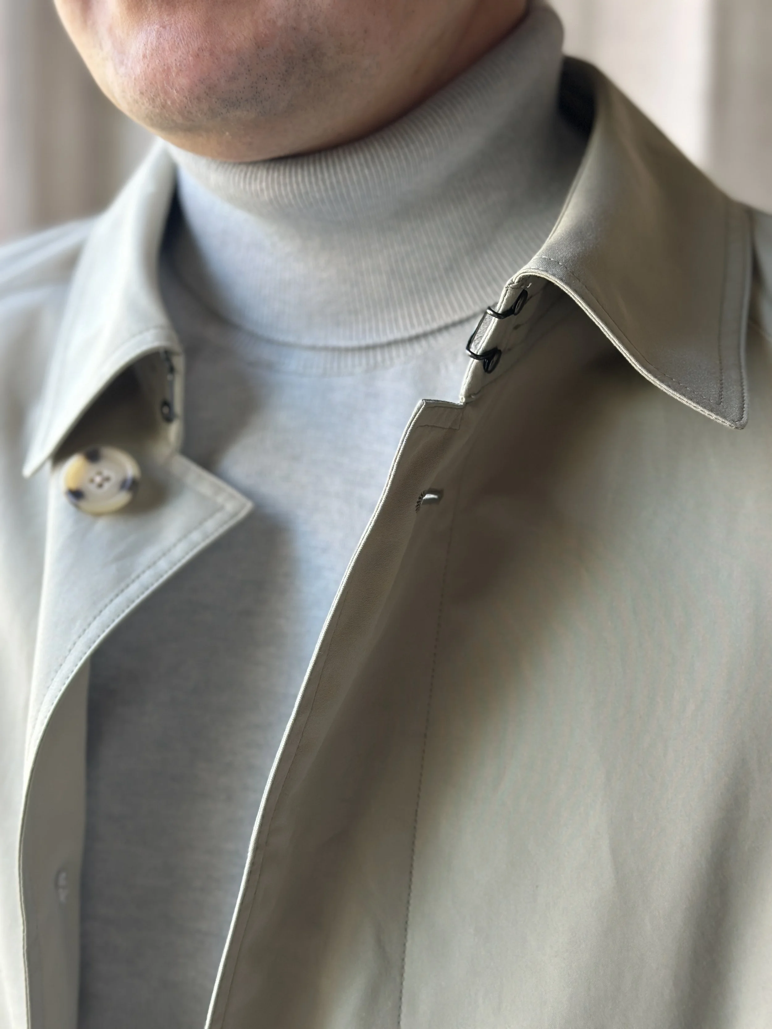 knit en trench coat.jpg