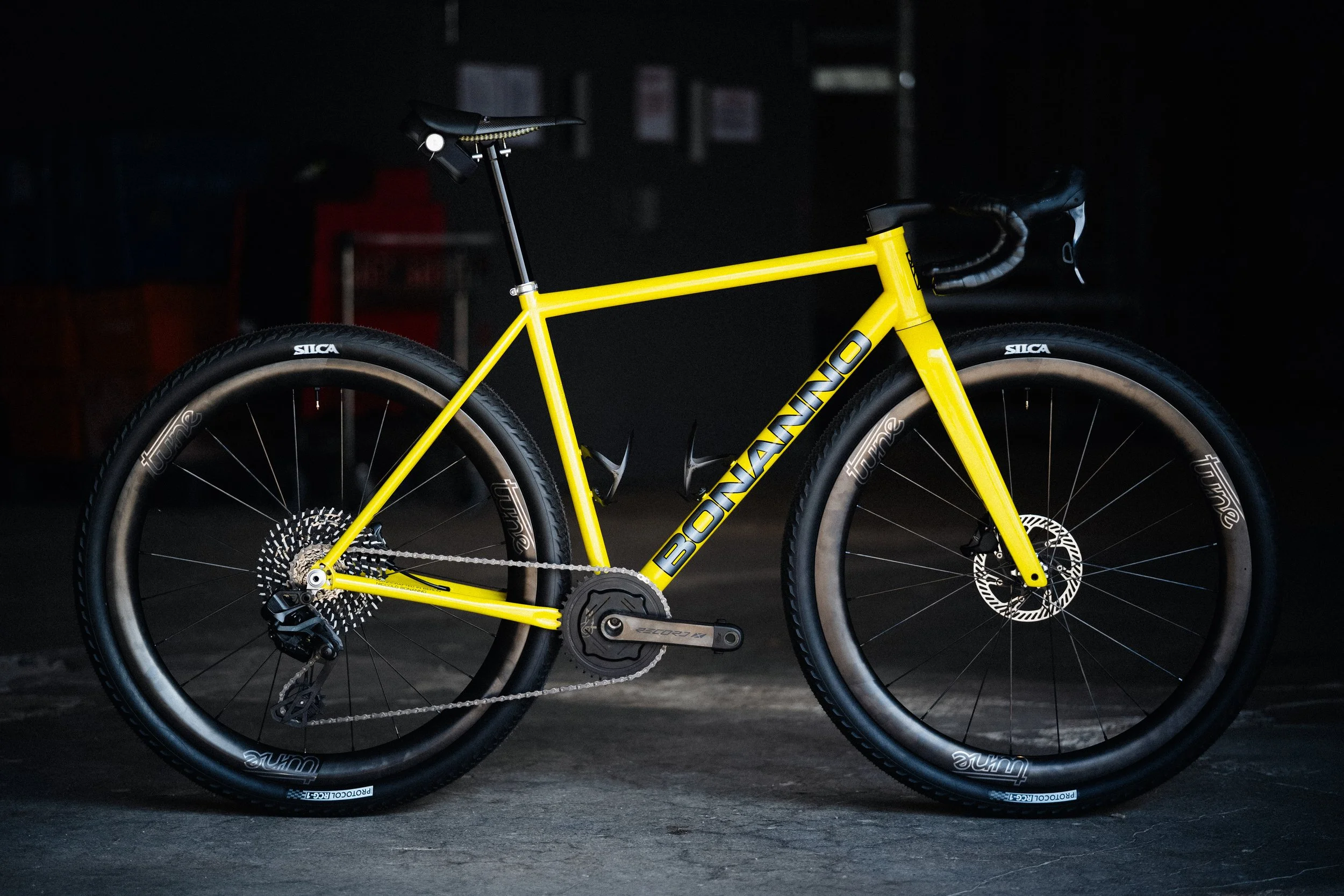 Bespoked Dresden 2026 Bicycle show Stolen garage Monro Bonnano SL0 Avalanche Curve Titanium