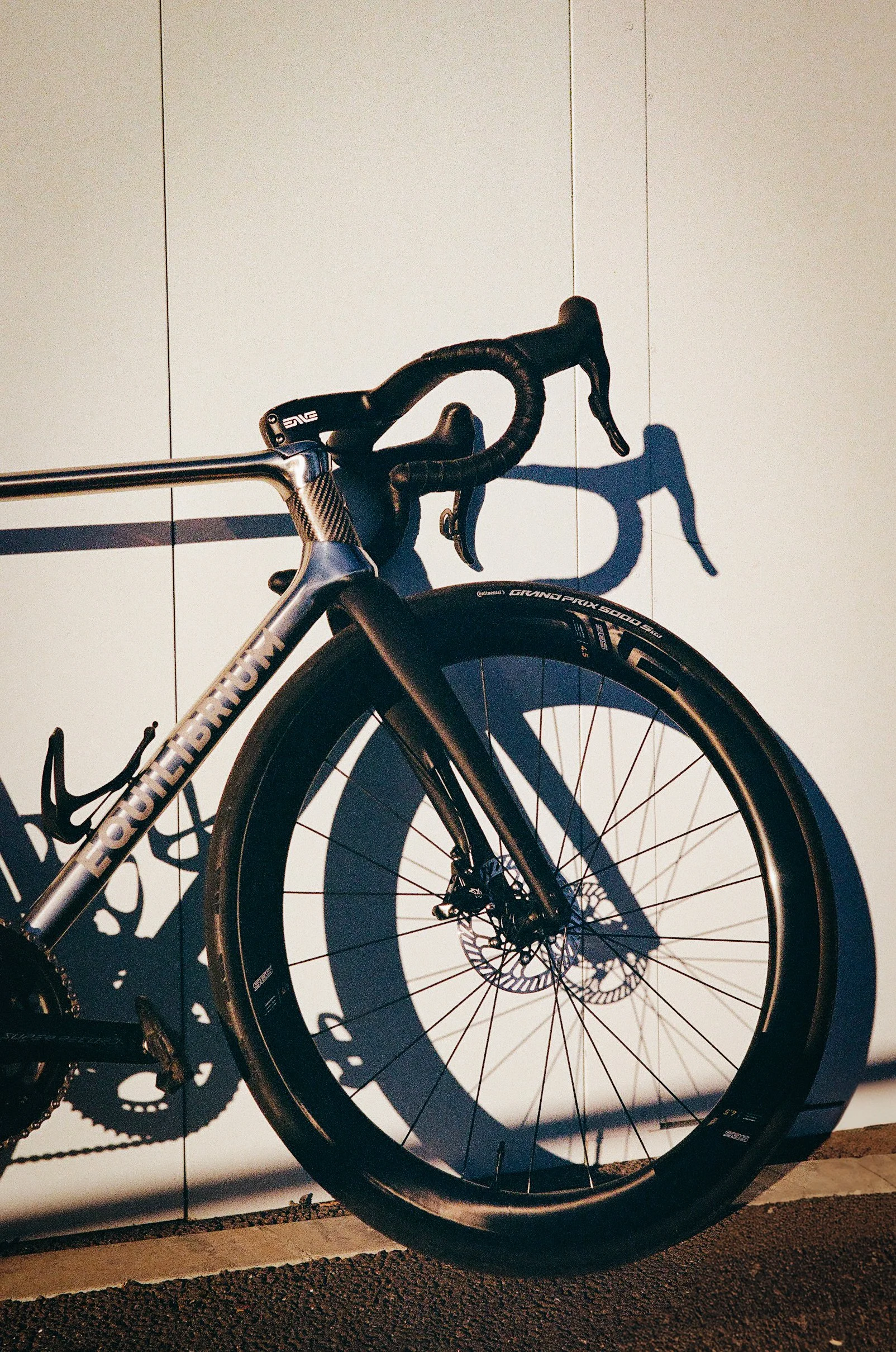 Vladimir Balahovsky  Equilibrium Cycleworks Titanium hand made frame building enve japan