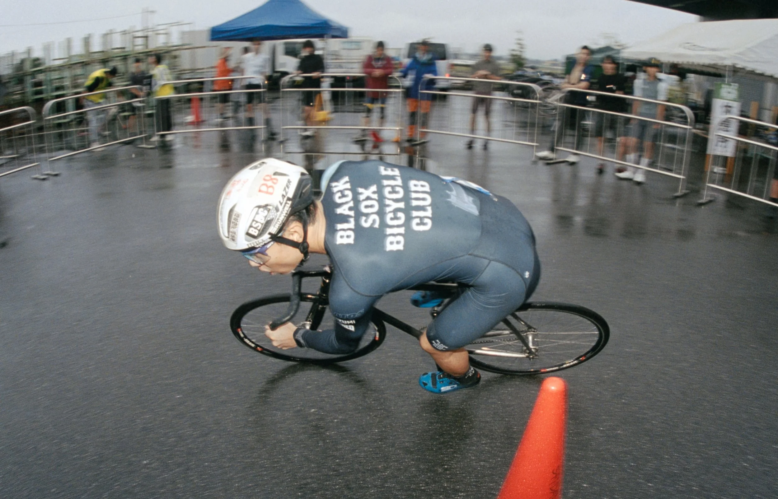 Fixed Gear Criterium track bike race Sfidare Crit BSBC Stratos Black Socks Bicycle Club Japan Tokyo NJS