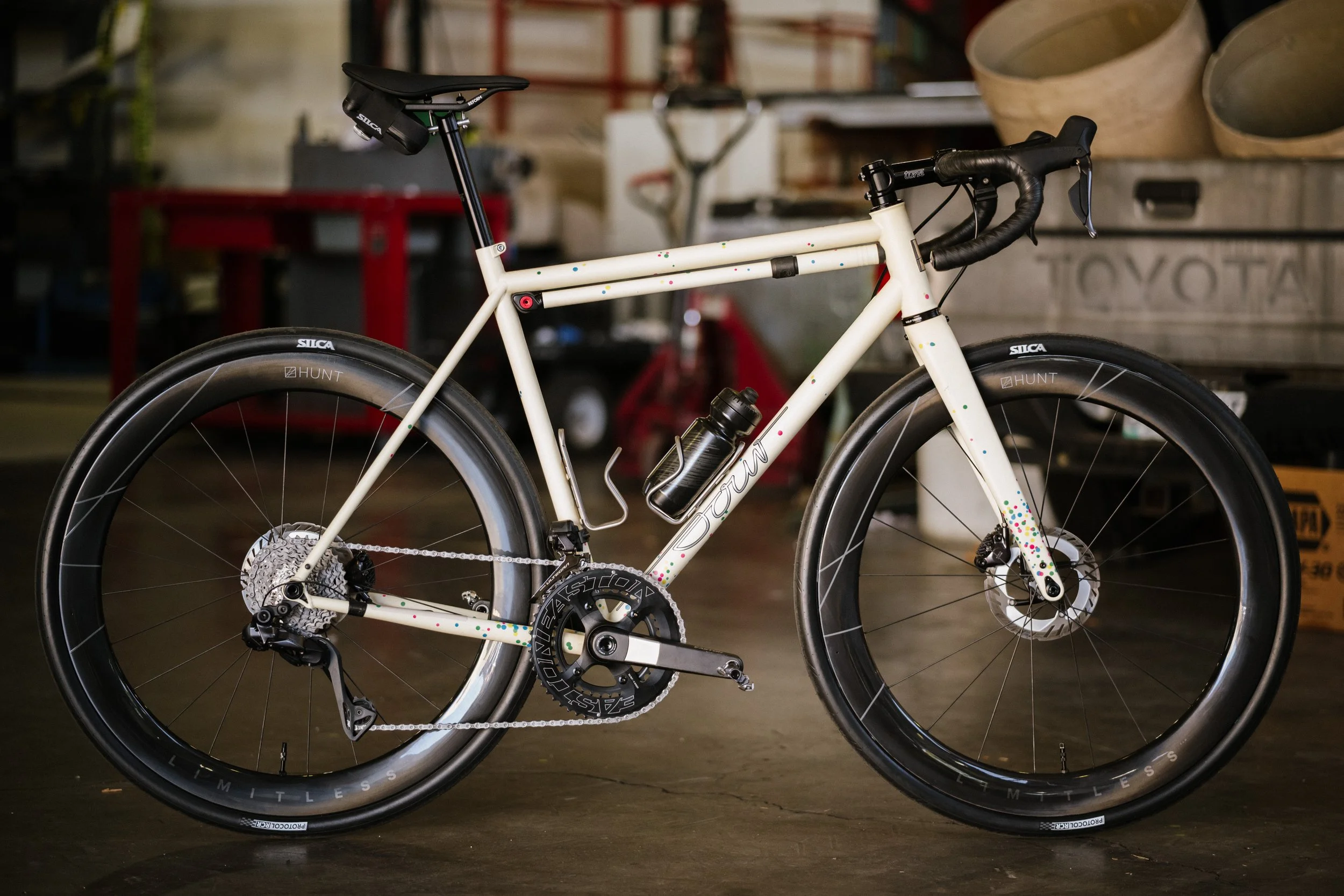 Sour Space Cake Ultegra Easton Tune Reform Hunt Limitless Silca