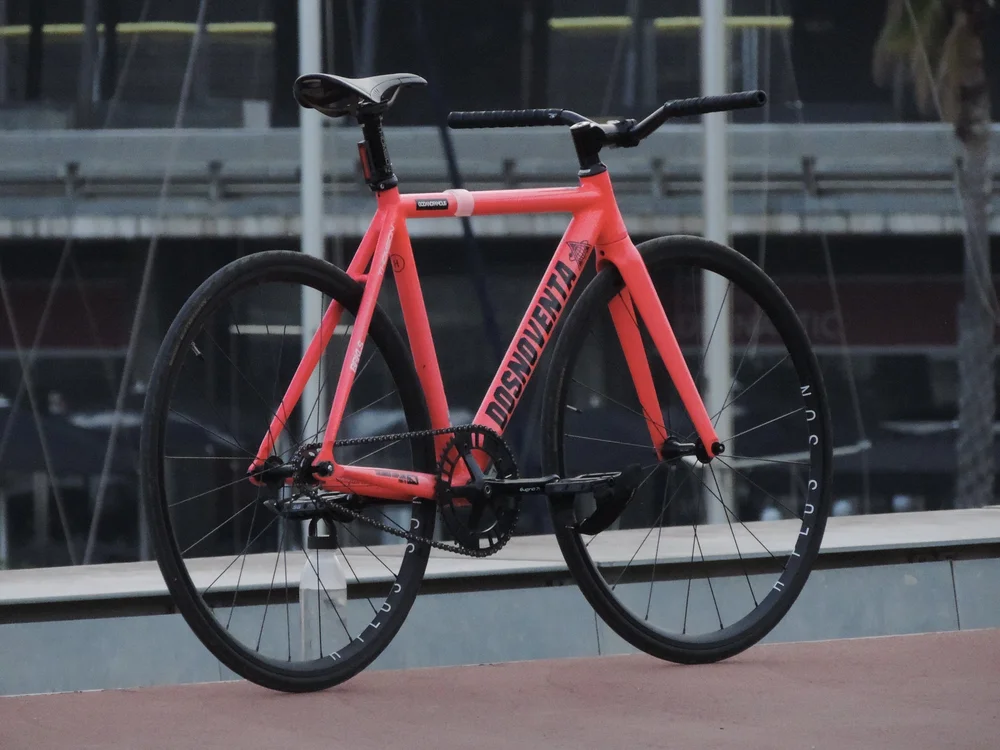 自転車本体 DOSNOVENTA HUSTON NEON PINK DOSNOVENTA HUSTON NEON PINK