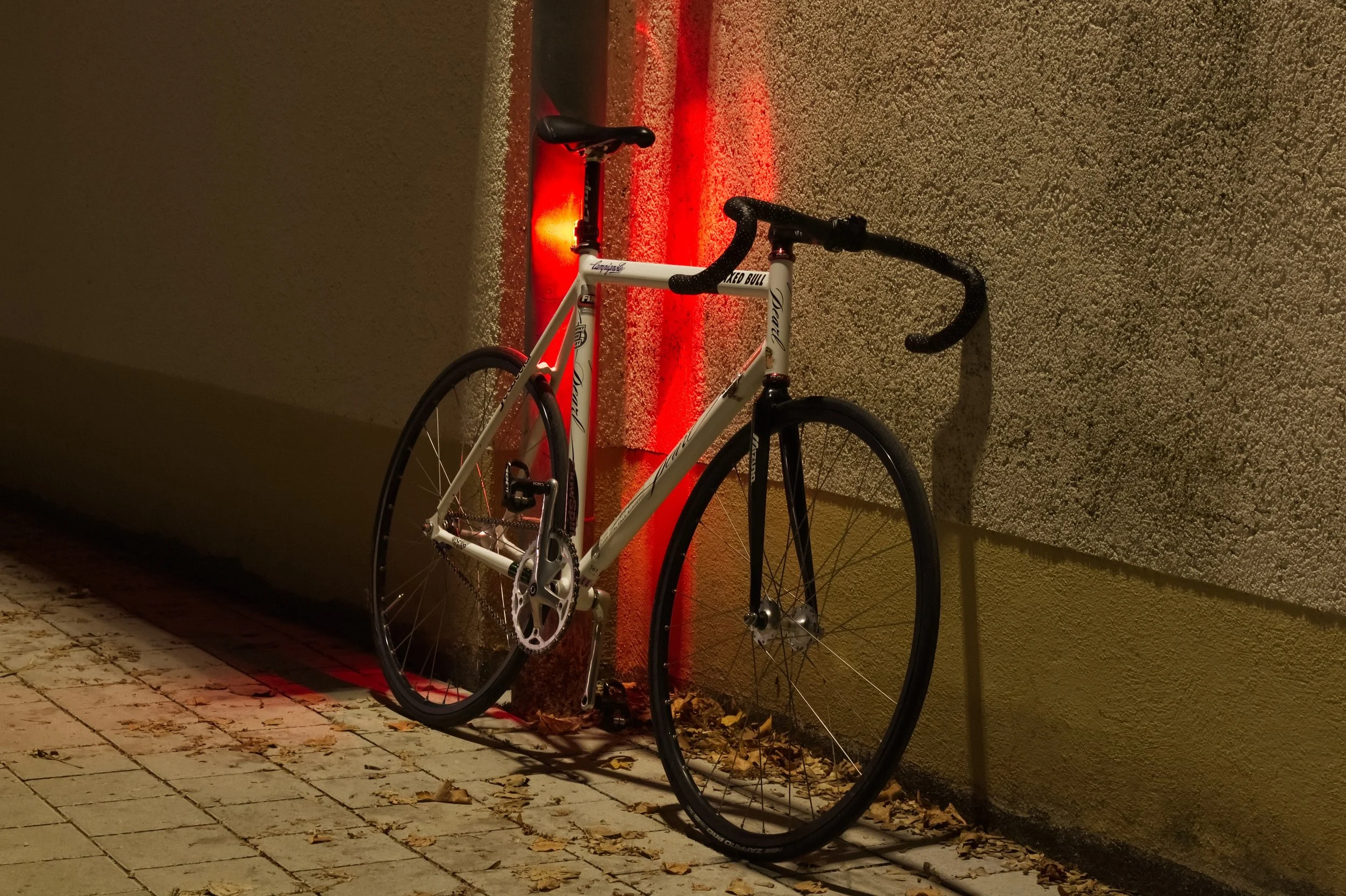 fin_wall-lean copy.jpg