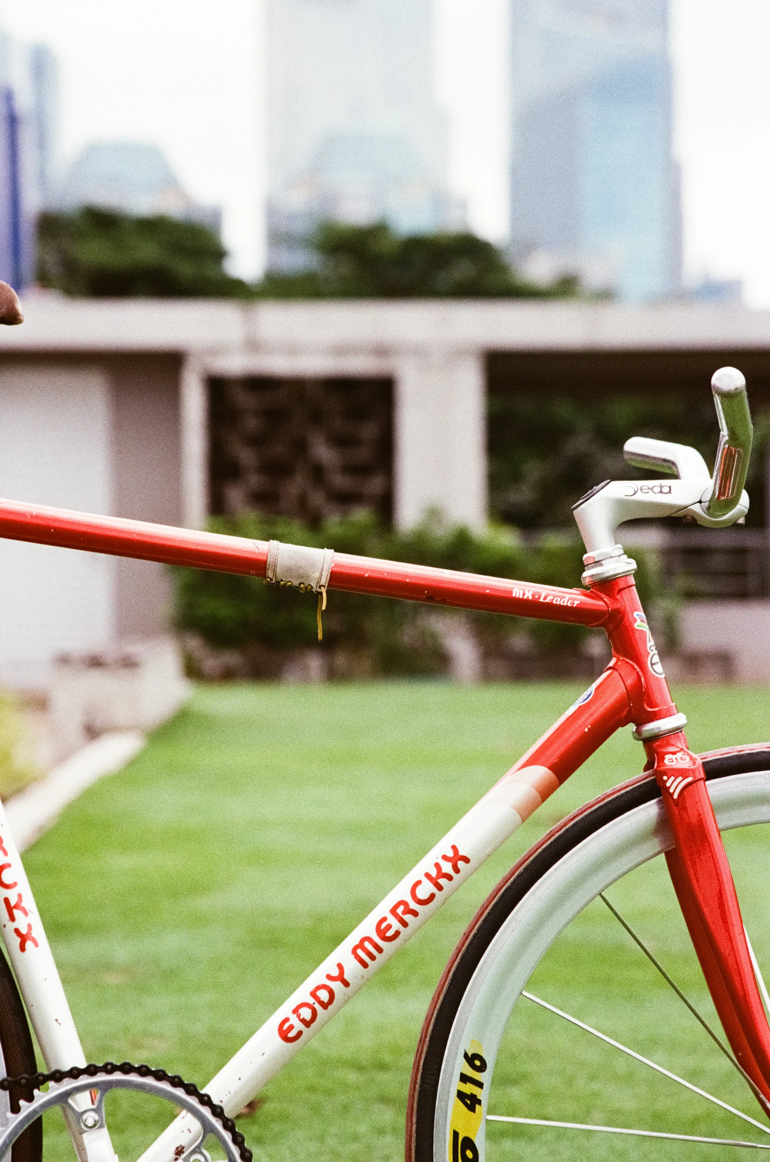 EDDY MERCKX製フレーム ロードバイク - 歴史を感じる一台、整備好きにお勧め エディメルクス伝説のレースを冠したロードバイクモデルの歴史を感じて