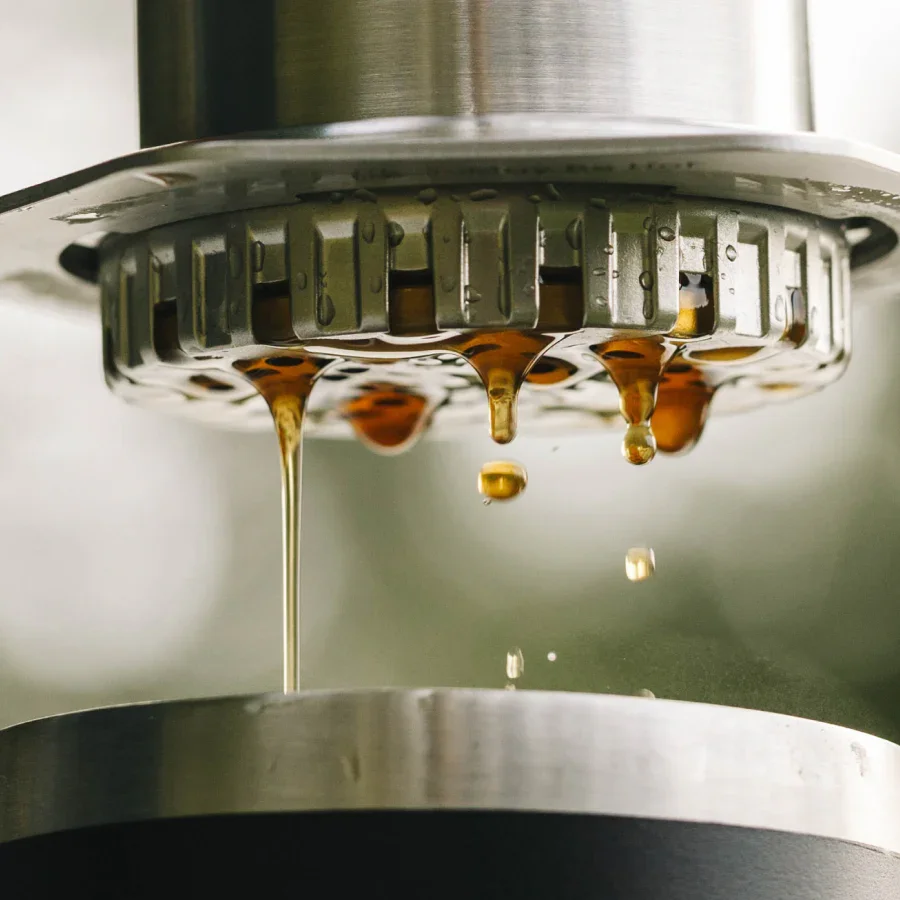 SRAM’s New Maven B1, AeroPress Steel, and STOM PLOX Now FTA-Compliant!