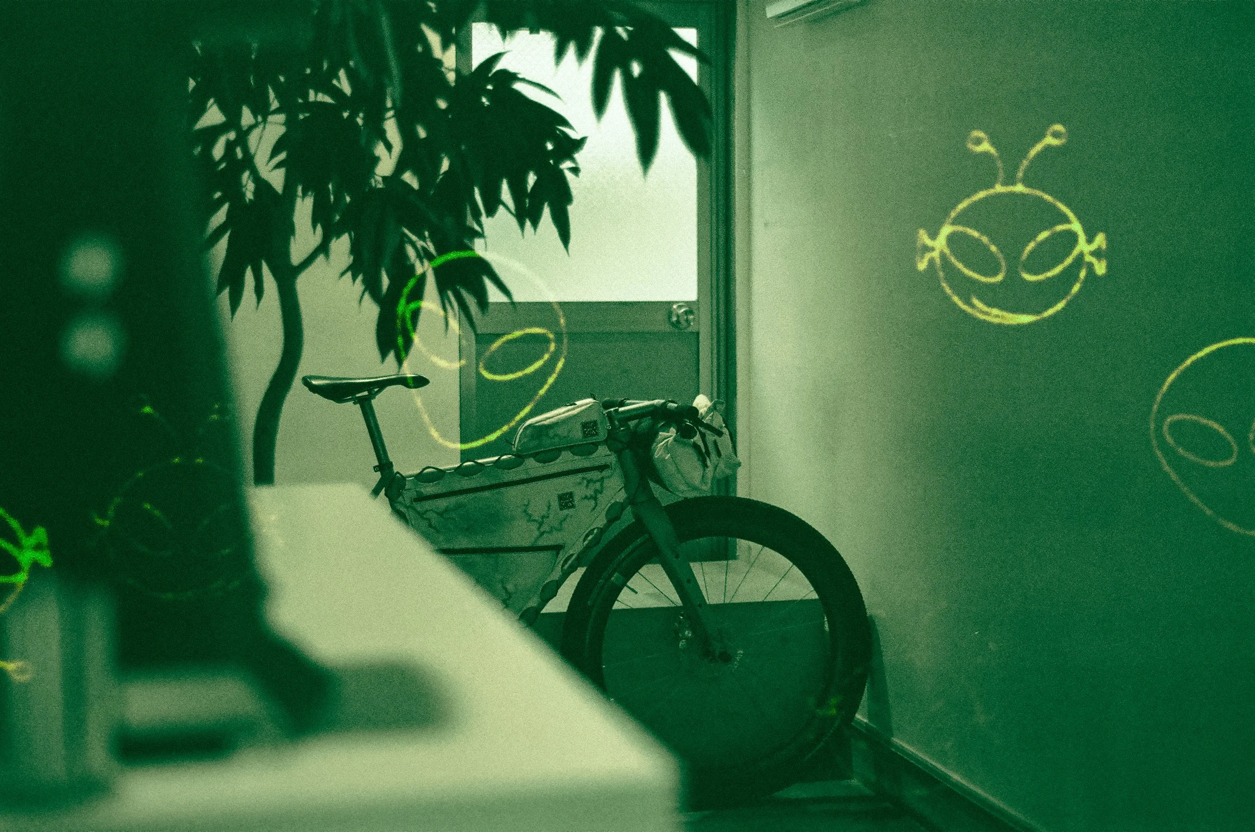 Film Review KONO ALIEN Slow Spin Society Film Photography