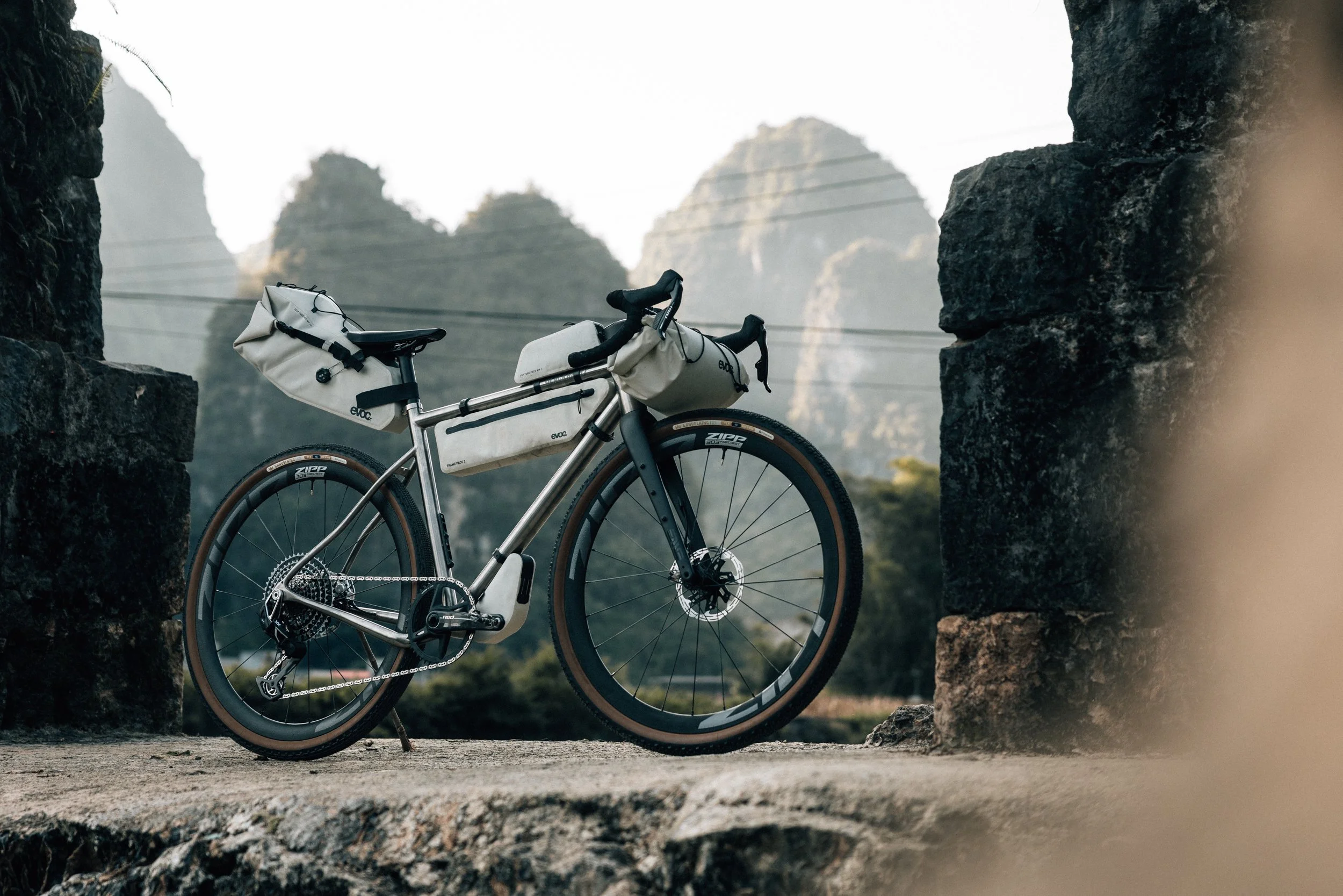 Evoc_Bikepacking_China_©PhilippHerfortPhotography_3.jpg