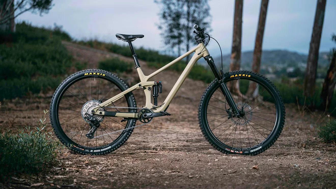 2CardSection_DEORE-Mechanical-MTB3_PC_v1.jpeg