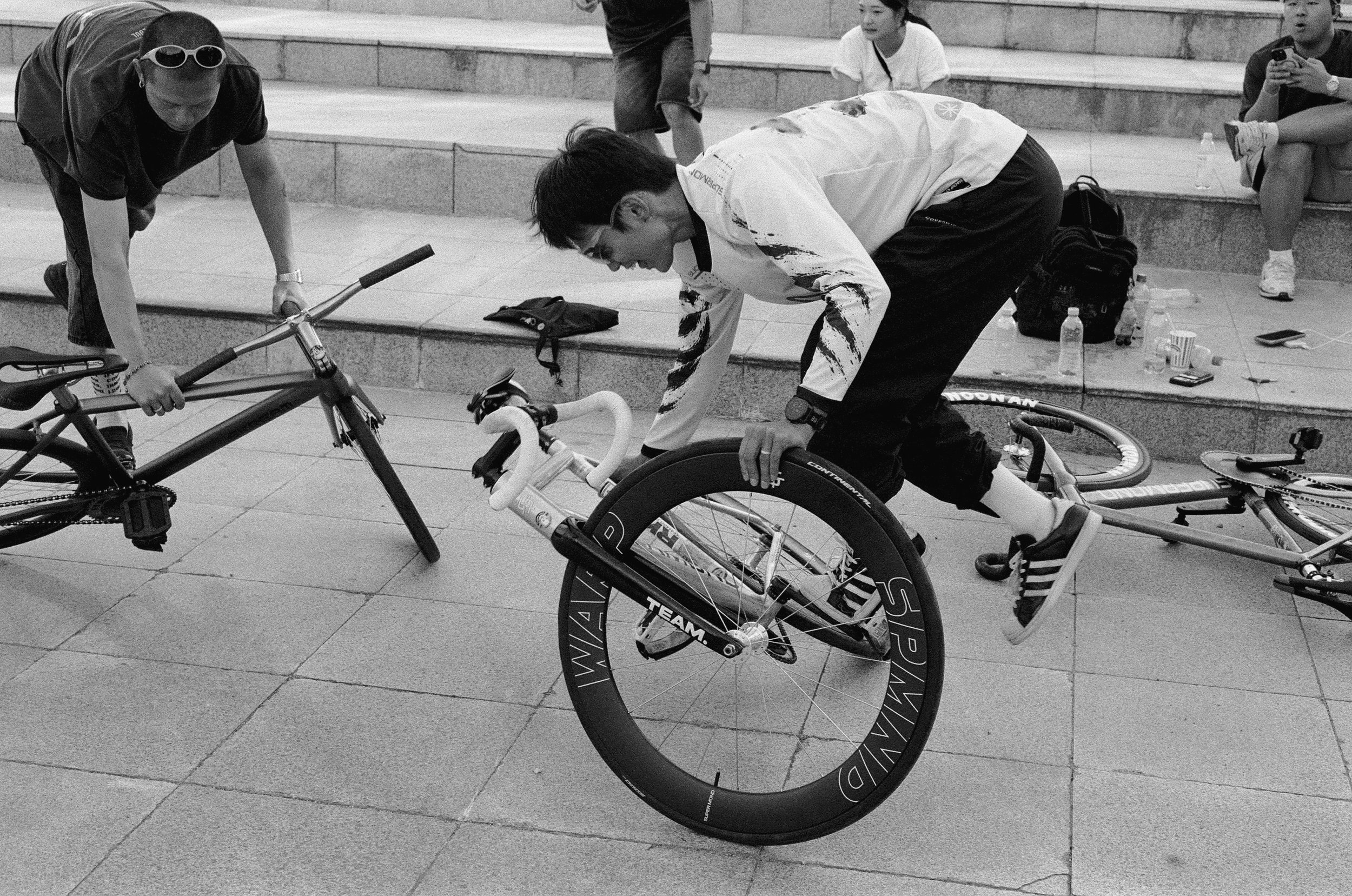 Fixed Gear Track Bike Skream Seoul Launch Party Magnum Opus
