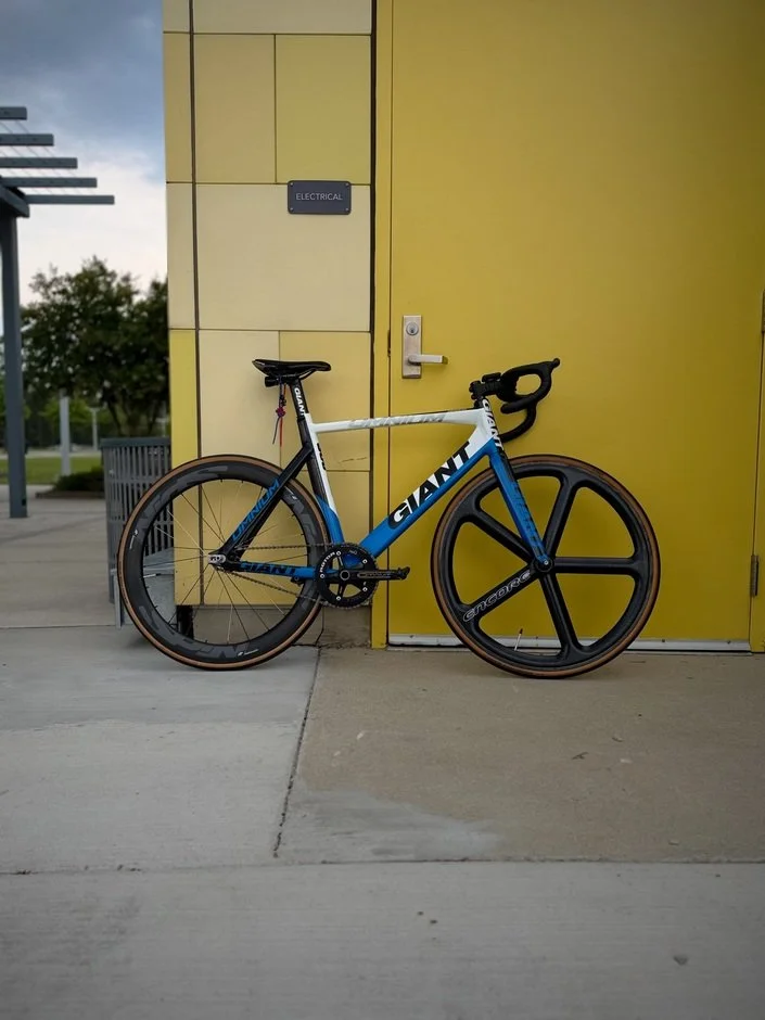 2011-giant-omnium-50633_12.jpg