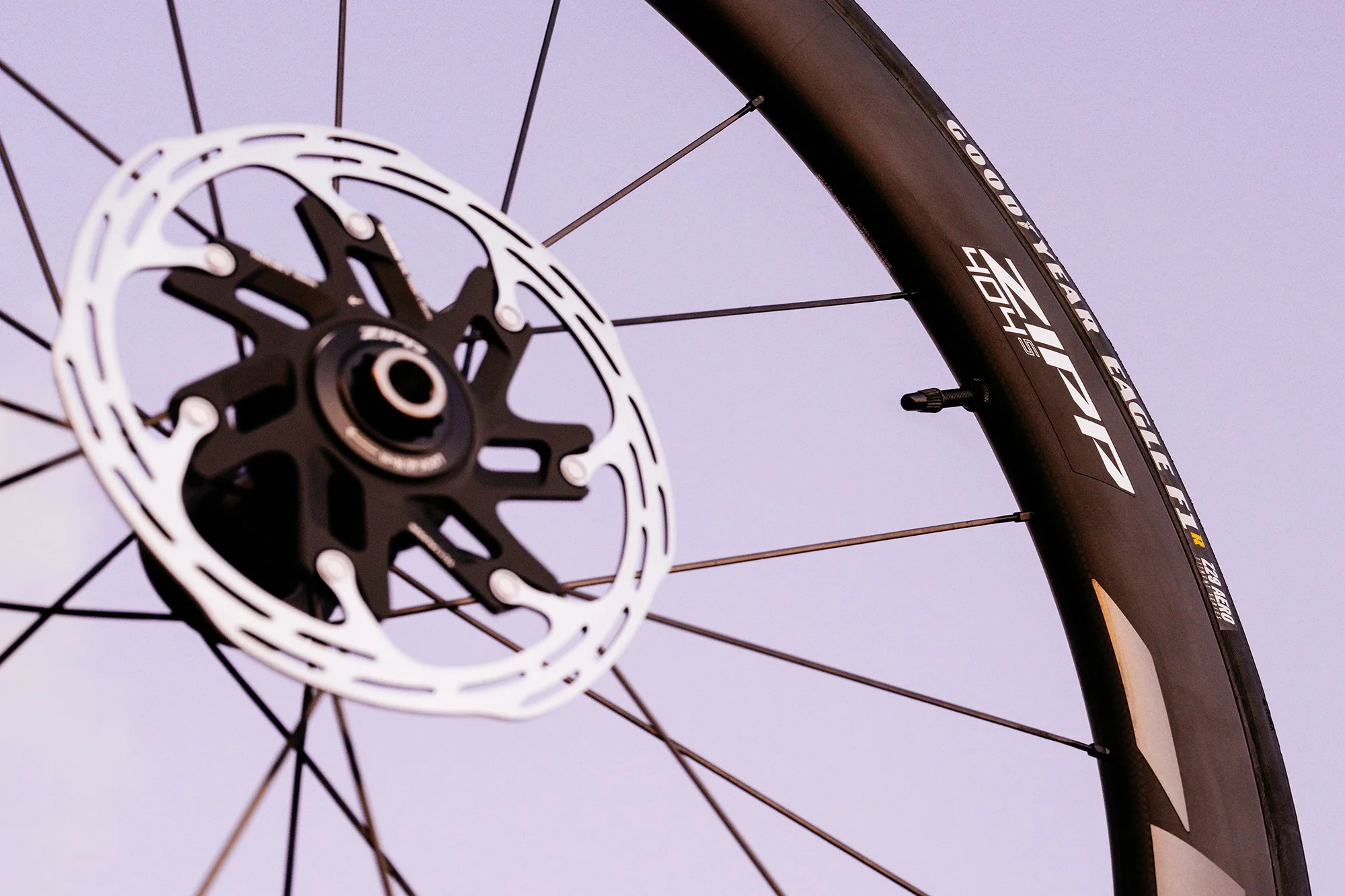 Zipp-404-S-Road-Wheels-2.jpg