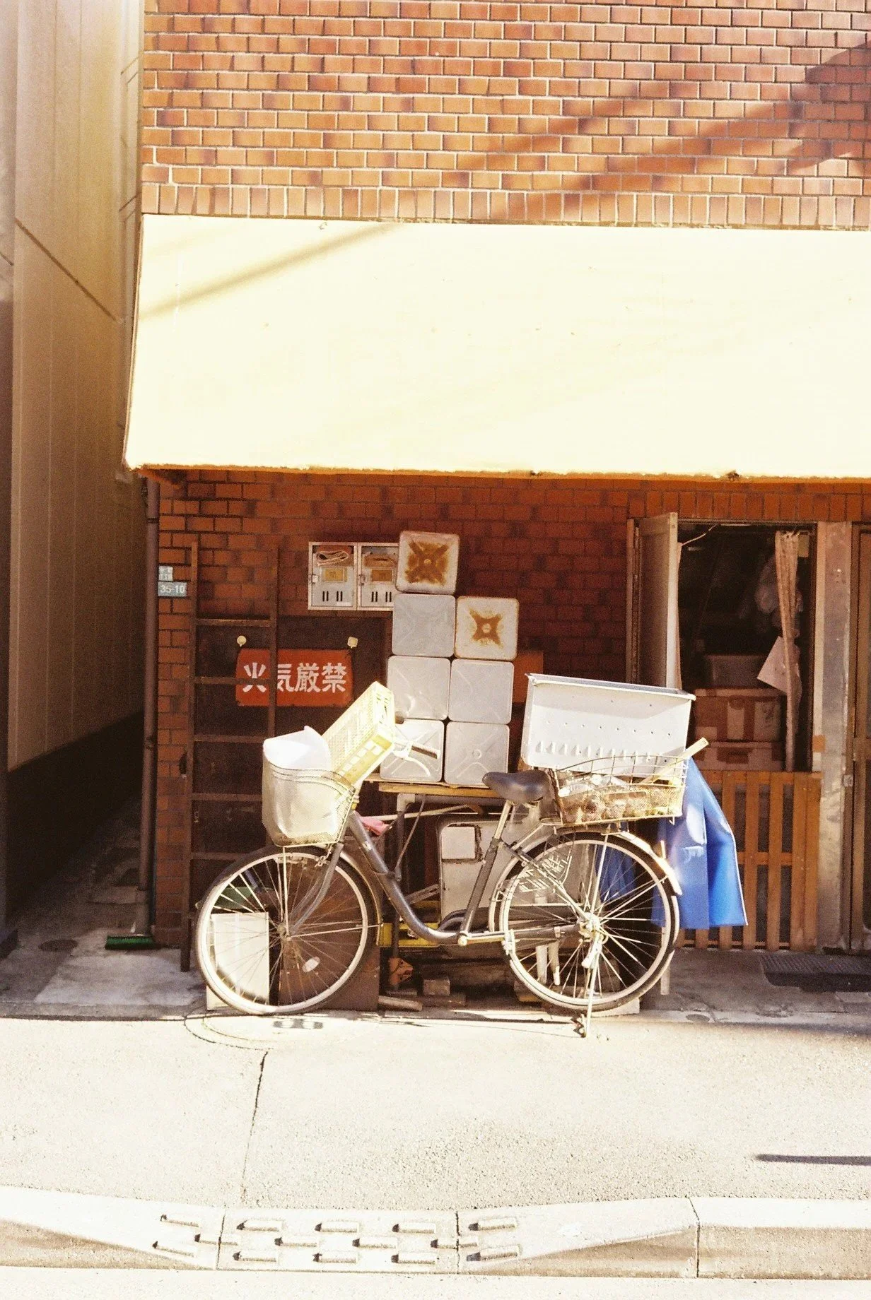 Japanese Cargo Bikes Mamachari