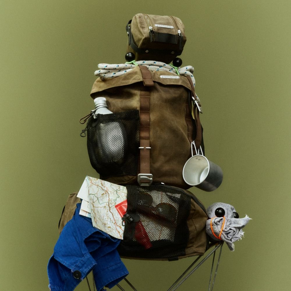 travelling_bags_pdp_still_life-2.jpg