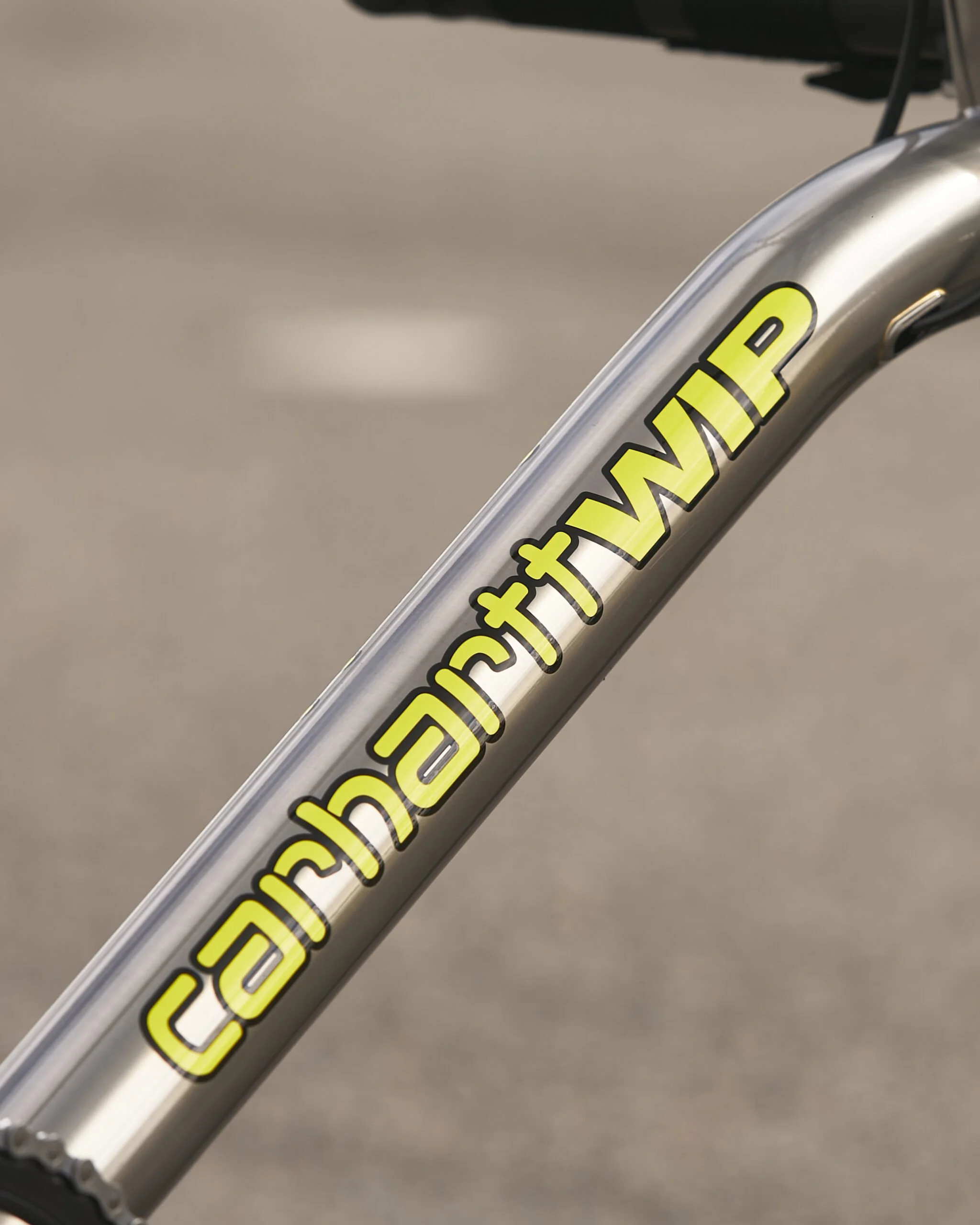 Omnium-CarharttWIP-Detail-4x5-06-scaled.jpg