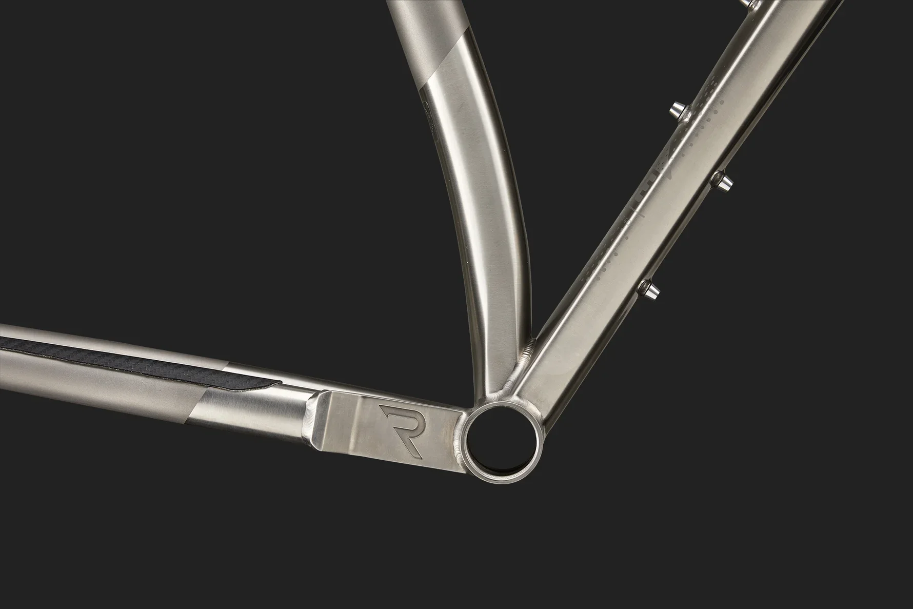 El_Jefe_Grande_Feature_7_-_Frameset.webp