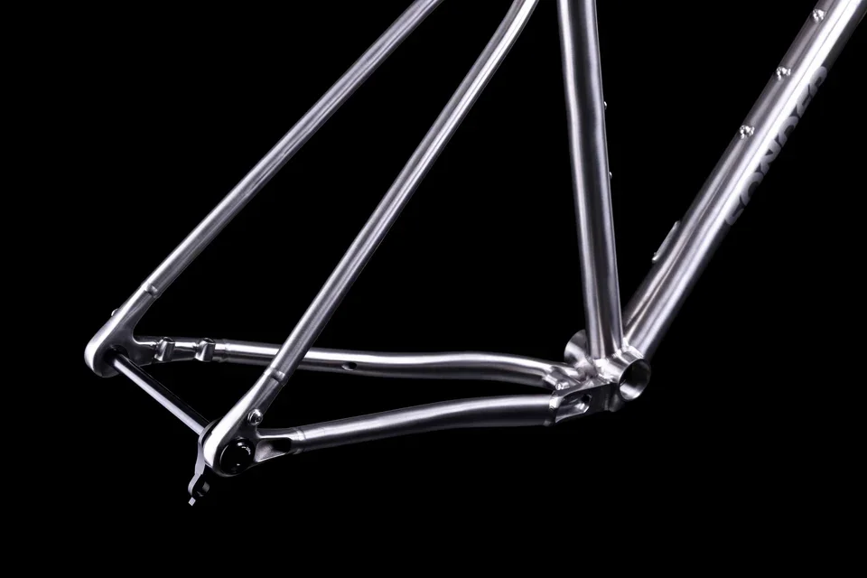 rubicon-2026-detail-4_960x_crop_center.webp