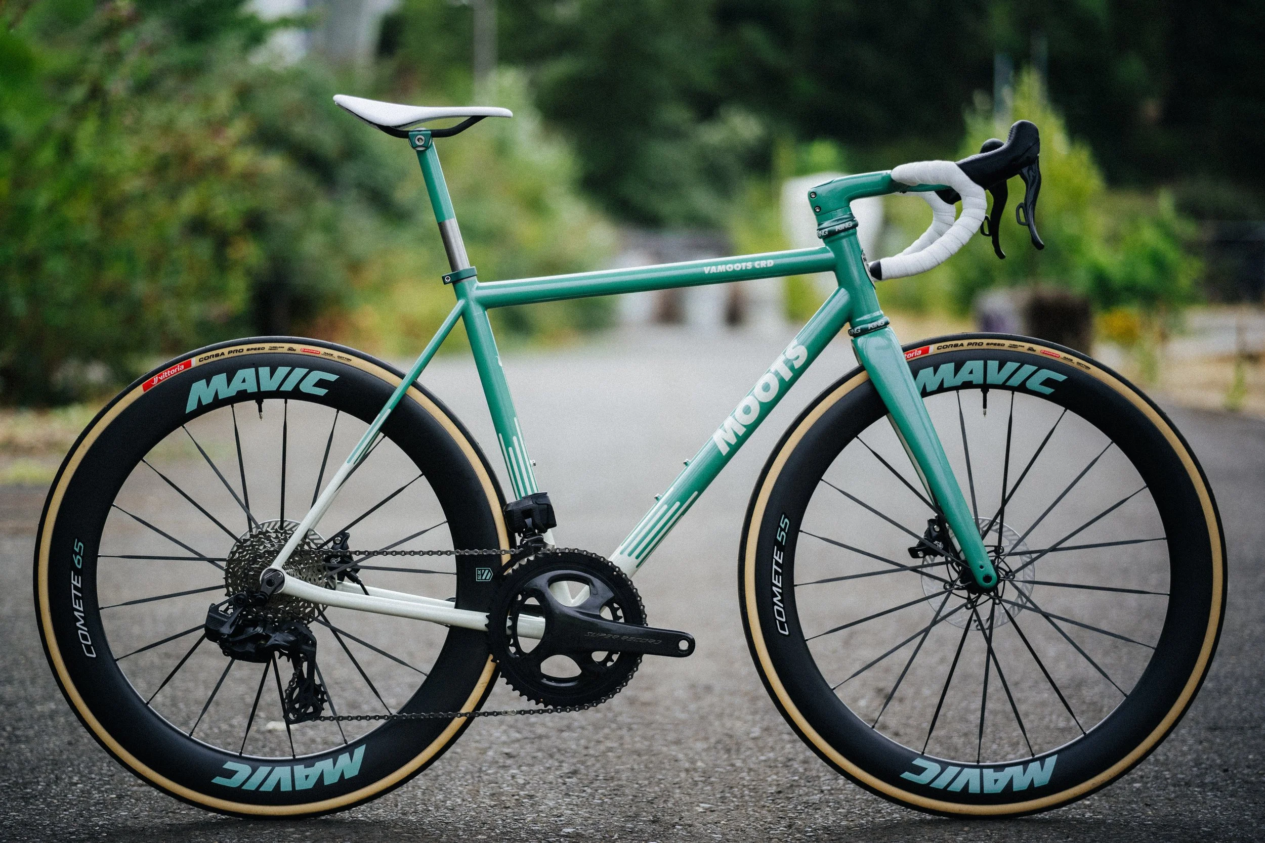 Custom Moots Vamoots CRD MADE 2026 Campagnolo Super Record Berk Enve Mavic comete 55