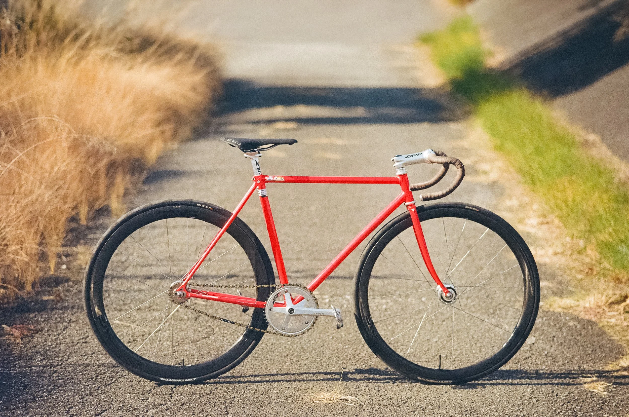 NJS Sratos fixed gear track bike japan BSBC 25las kalavinka framebuilding handmade Zipp 404
