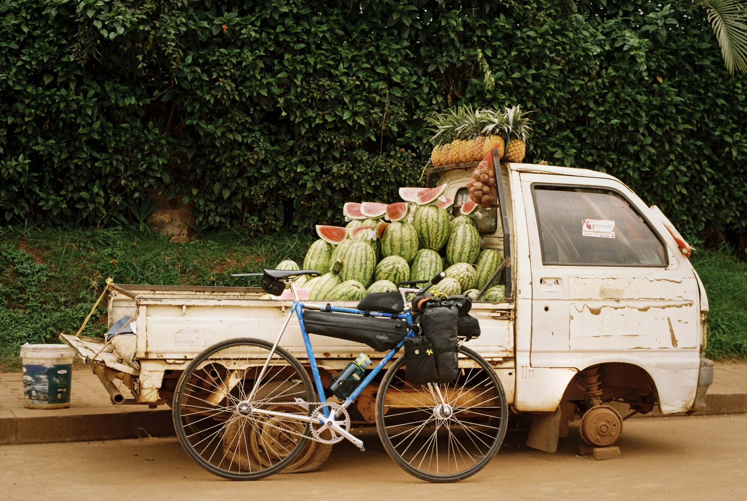 Fixed Gear Tracklopacking Bikepacking Fixed Gear Africa Uganda Film