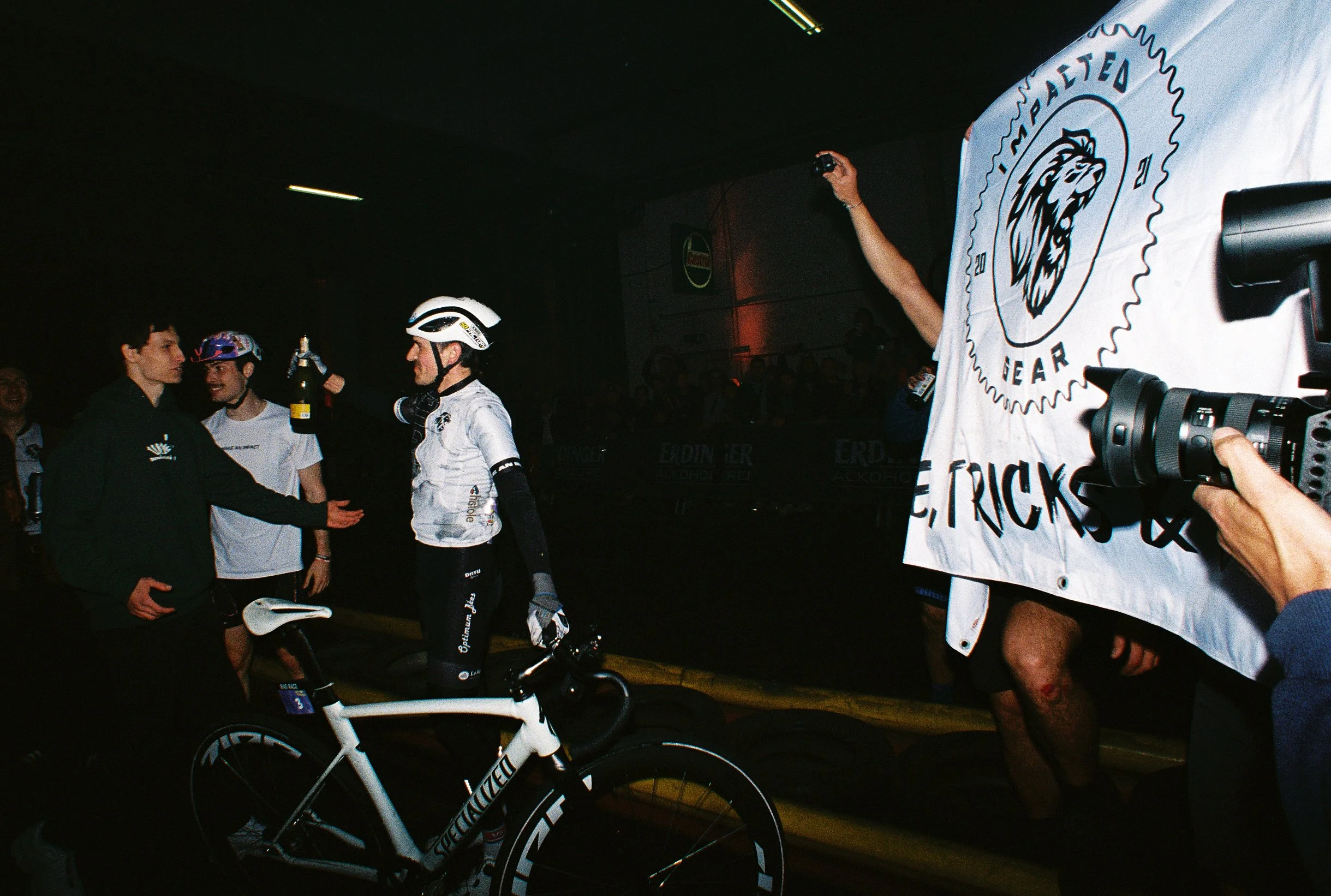 Rad Race Last Wo/Man Standing 2026 Fixed Gear criterium berlin
