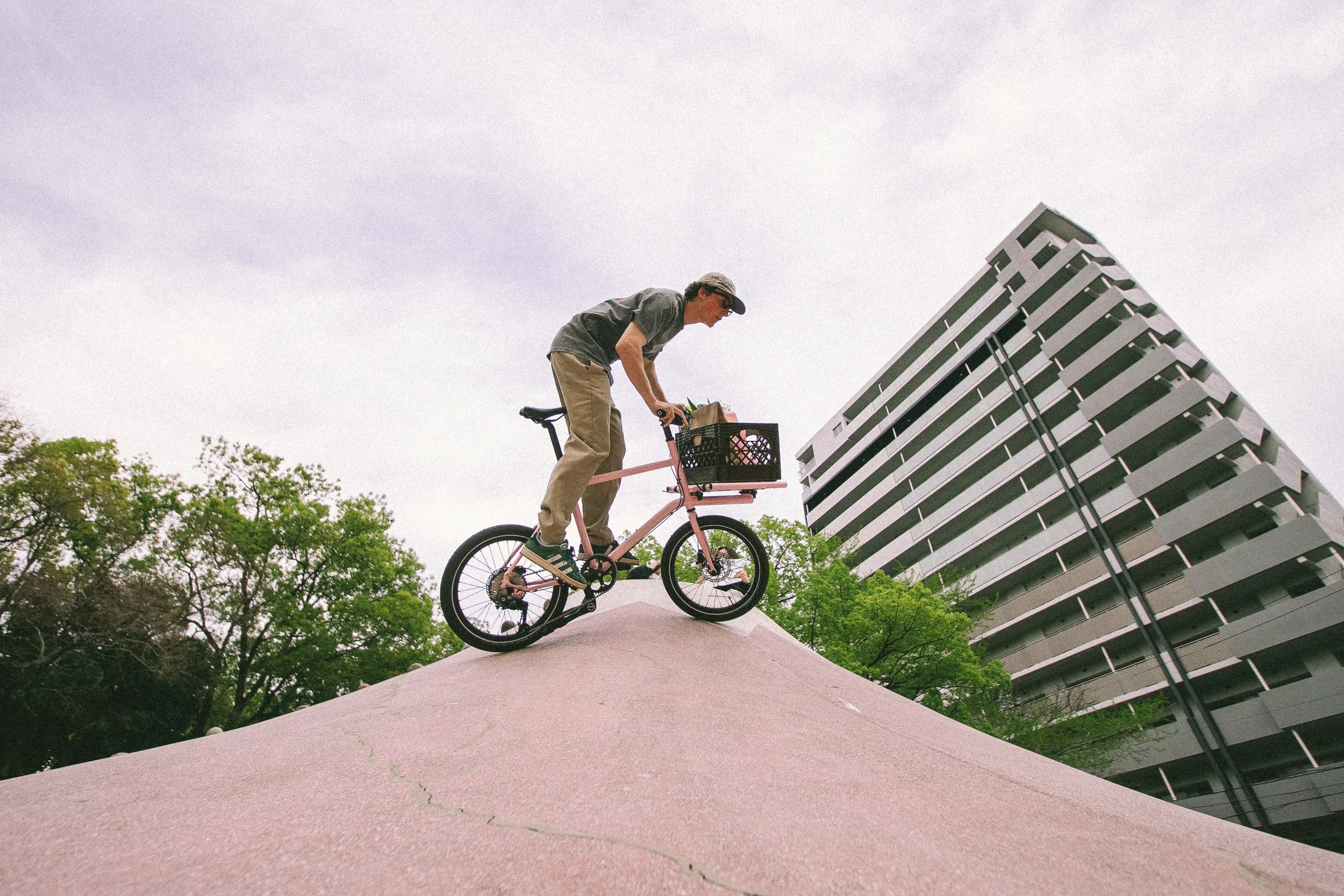 Omnium Nano review Japan Circles first impression tire clearance cargo bike