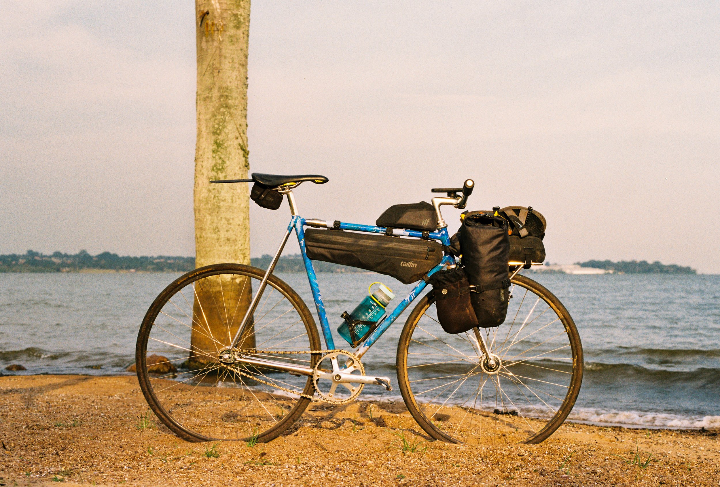 Fixed Gear Tracklopacking Bikepacking Fixed Gear Africa Uganda Film