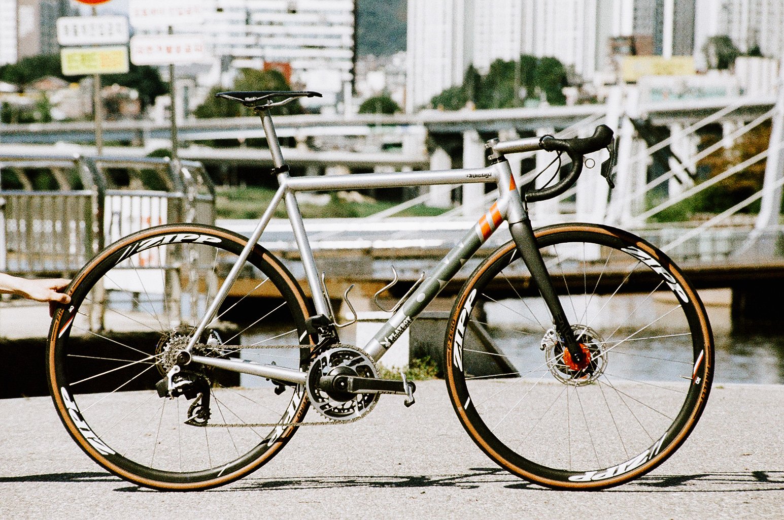 Low LK Gravel Disc Low LK Track Low LK Road Chris King Enve Zipp Rotor Sram Seoul