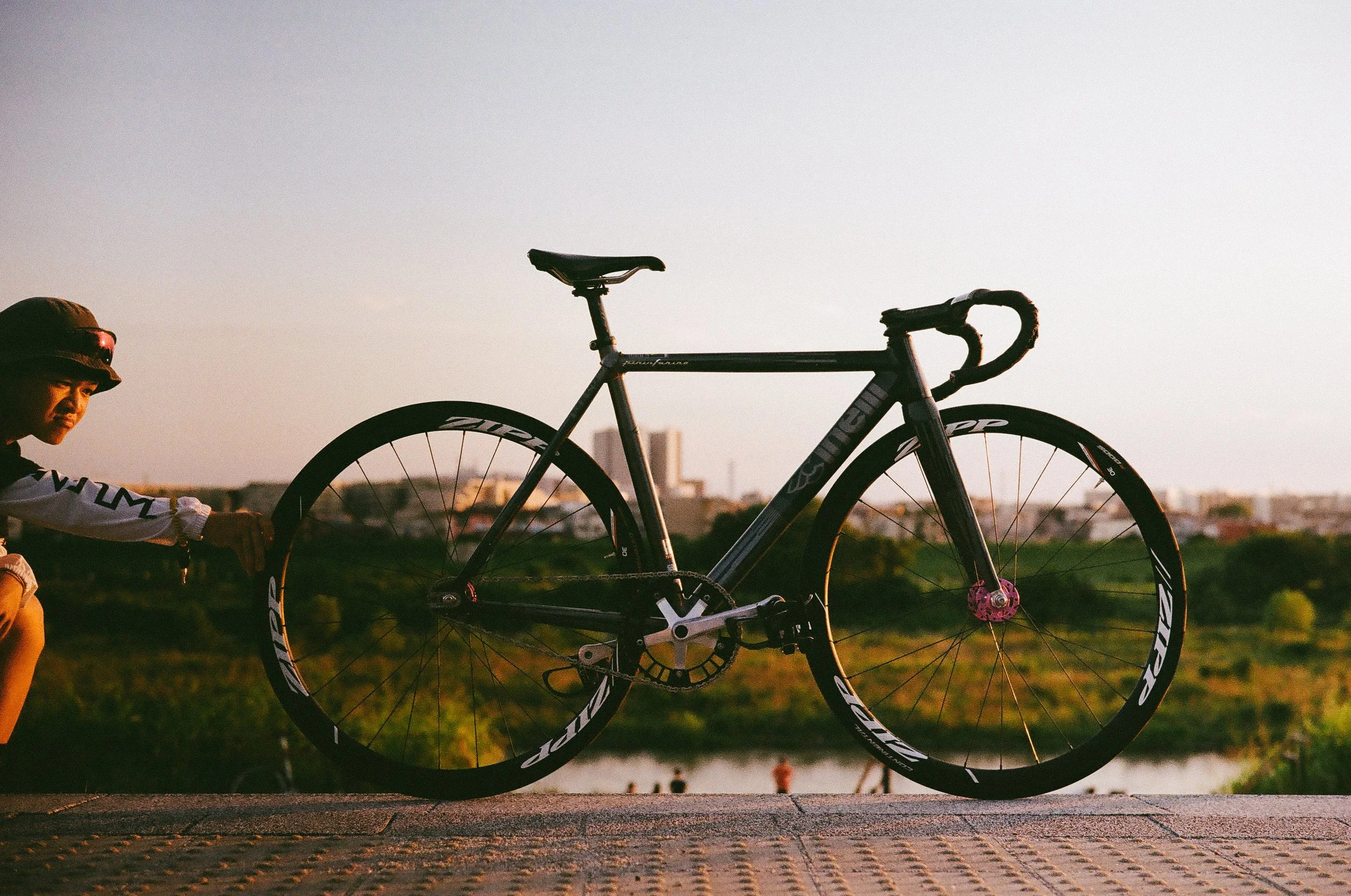 Mash Parallax Zipp 30 Paul Components Sugino 75 Japan film photography
