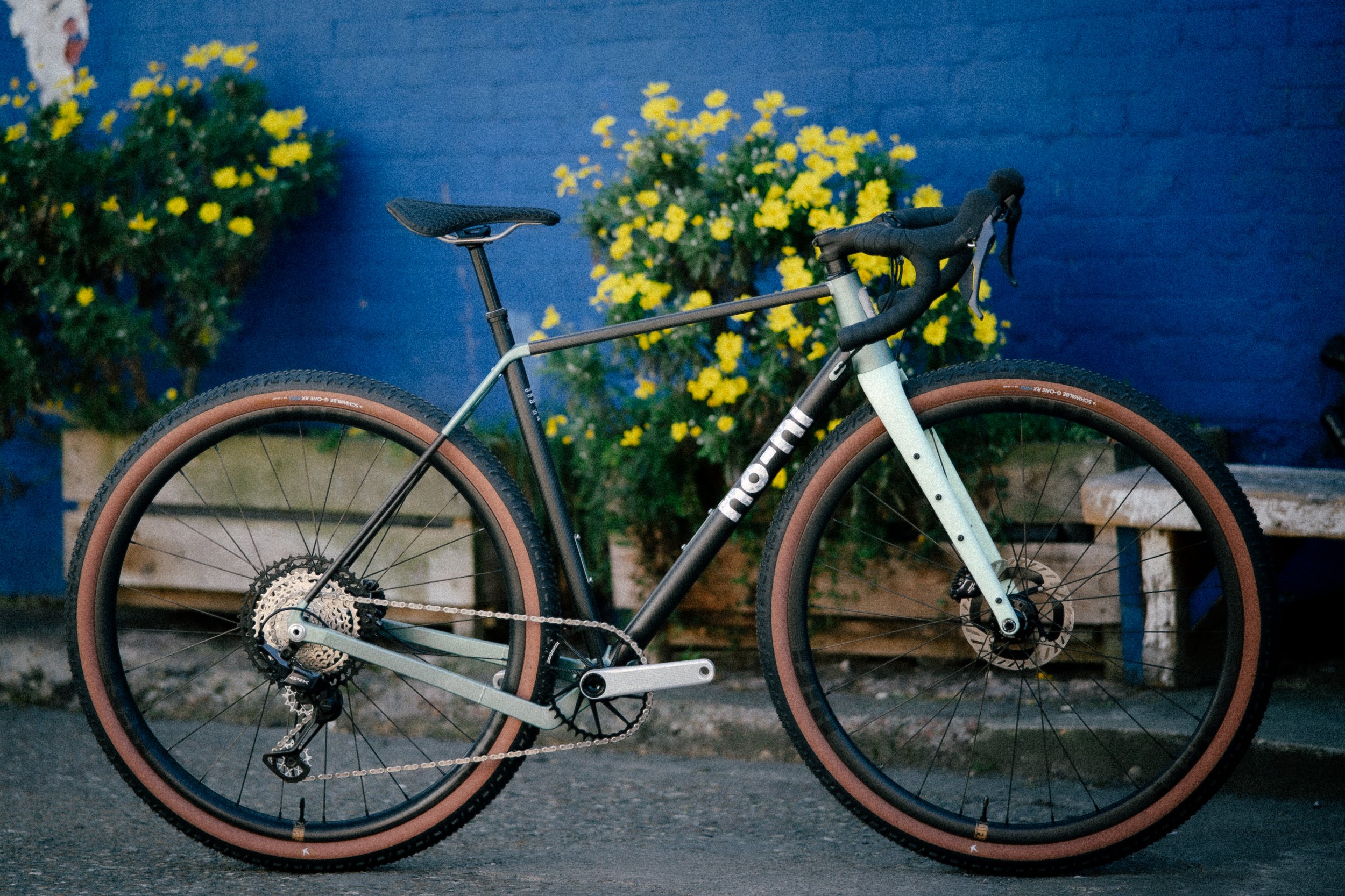 No-Ni stainless carbon custom gravel garbaruk zipp bespoked uk