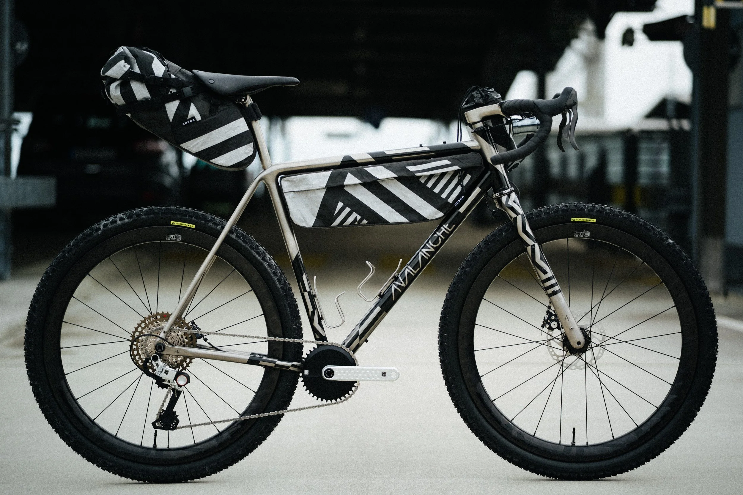 Bespoked Dresden 2026 Bicycle show Stolen garage Monro Bonnano SL0 Avalanche Curve CarboKev Titanium