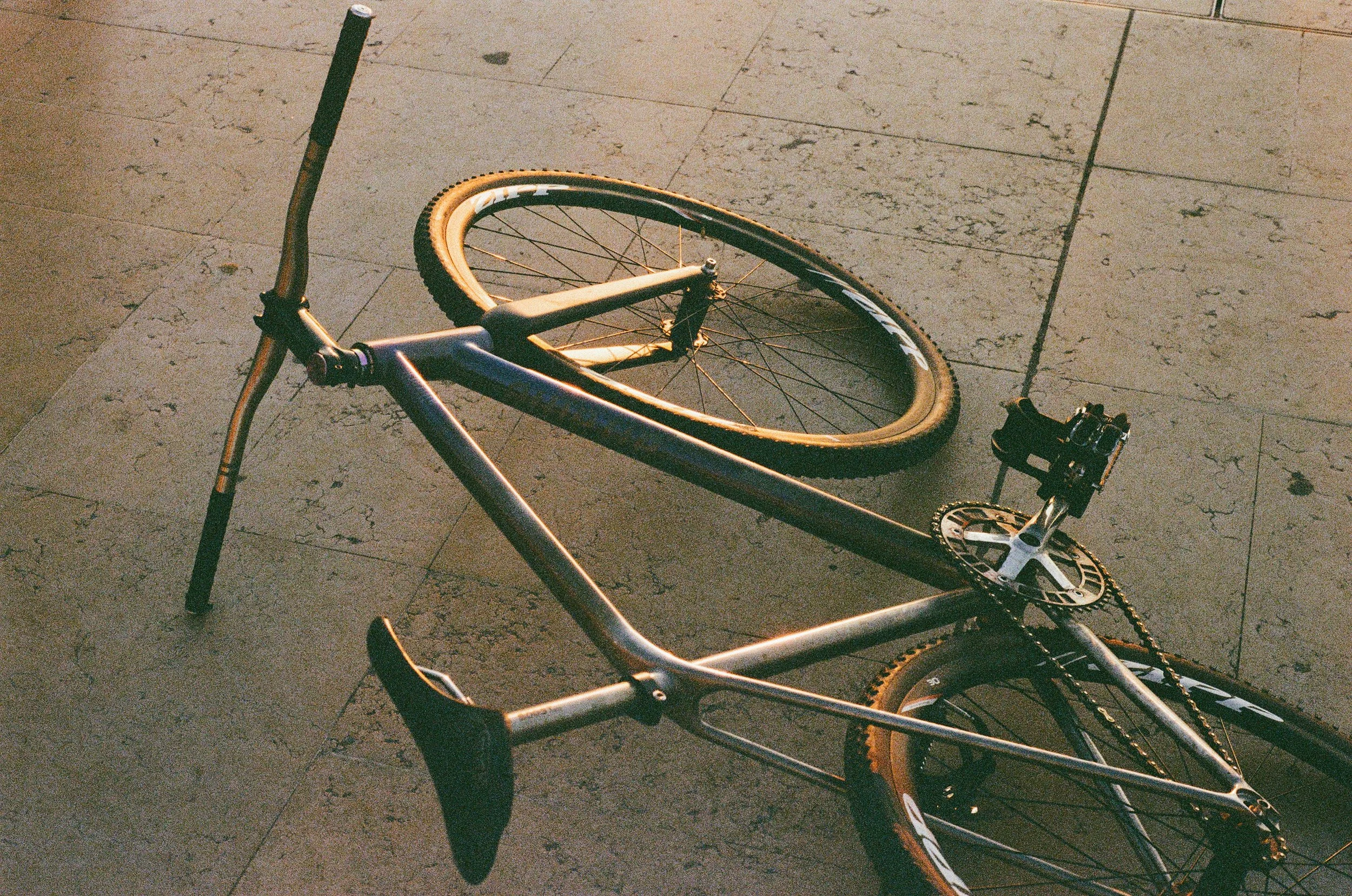 A-Frame All-Track All Track Review Fixed Gear Tracklocross Titanium Zipp Sugino 75