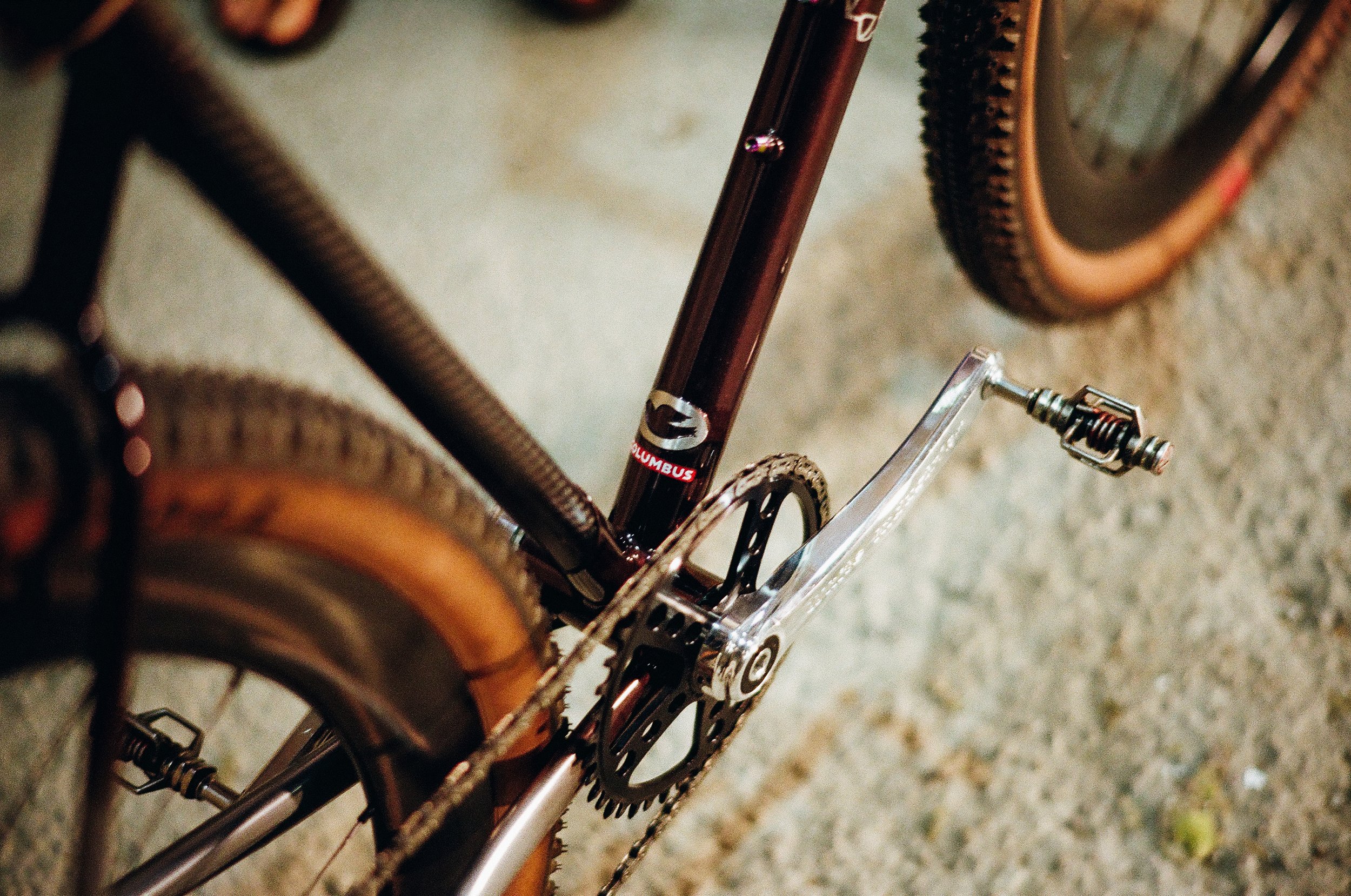 Leo Velo Columbus Tune Sram gravel Zona bespoked schwalbe