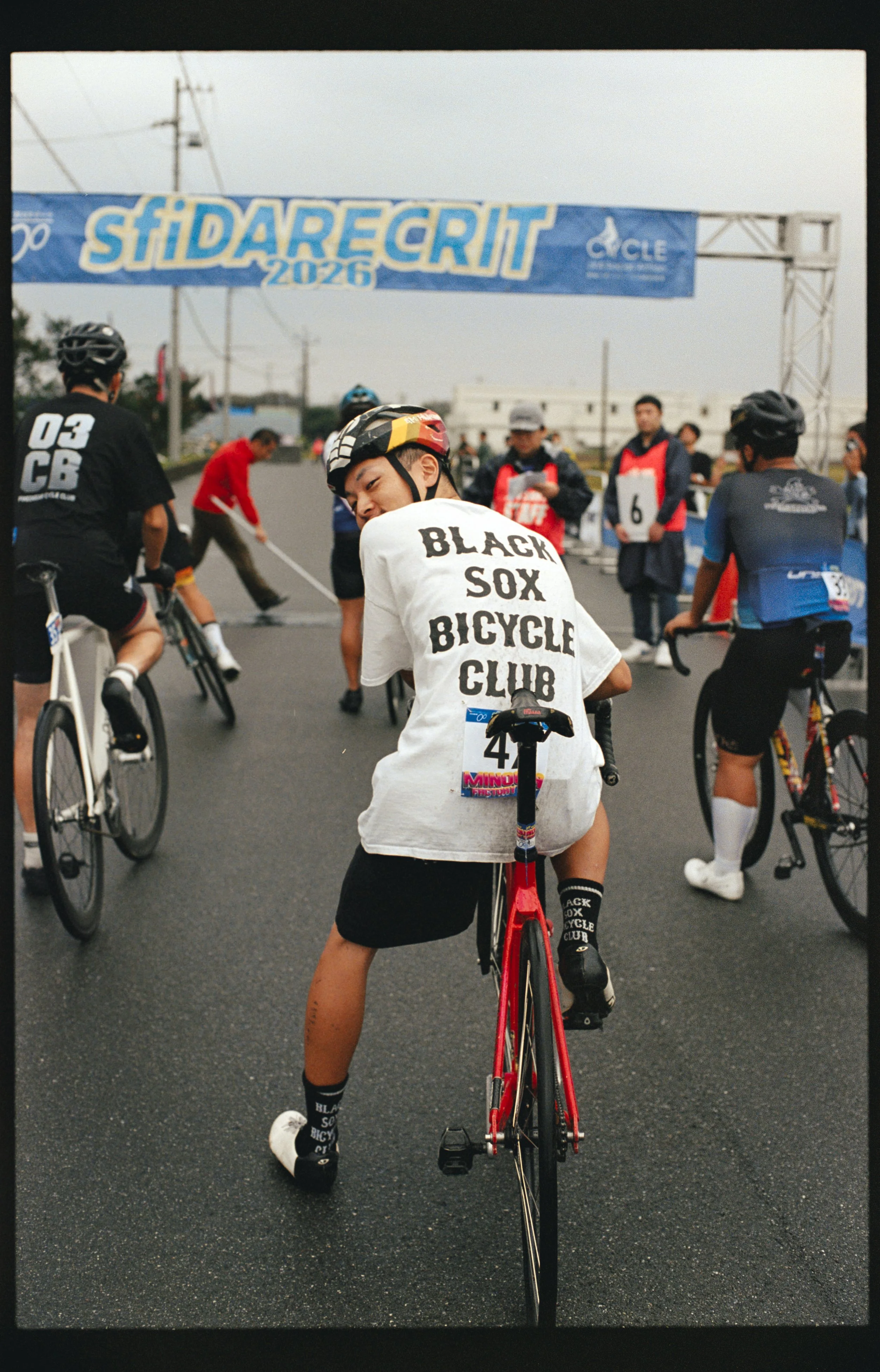 Fixed Gear Criterium track bike race Sfidare Crit BSBC Stratos Black Socks Bicycle Club Japan Tokyo NJS