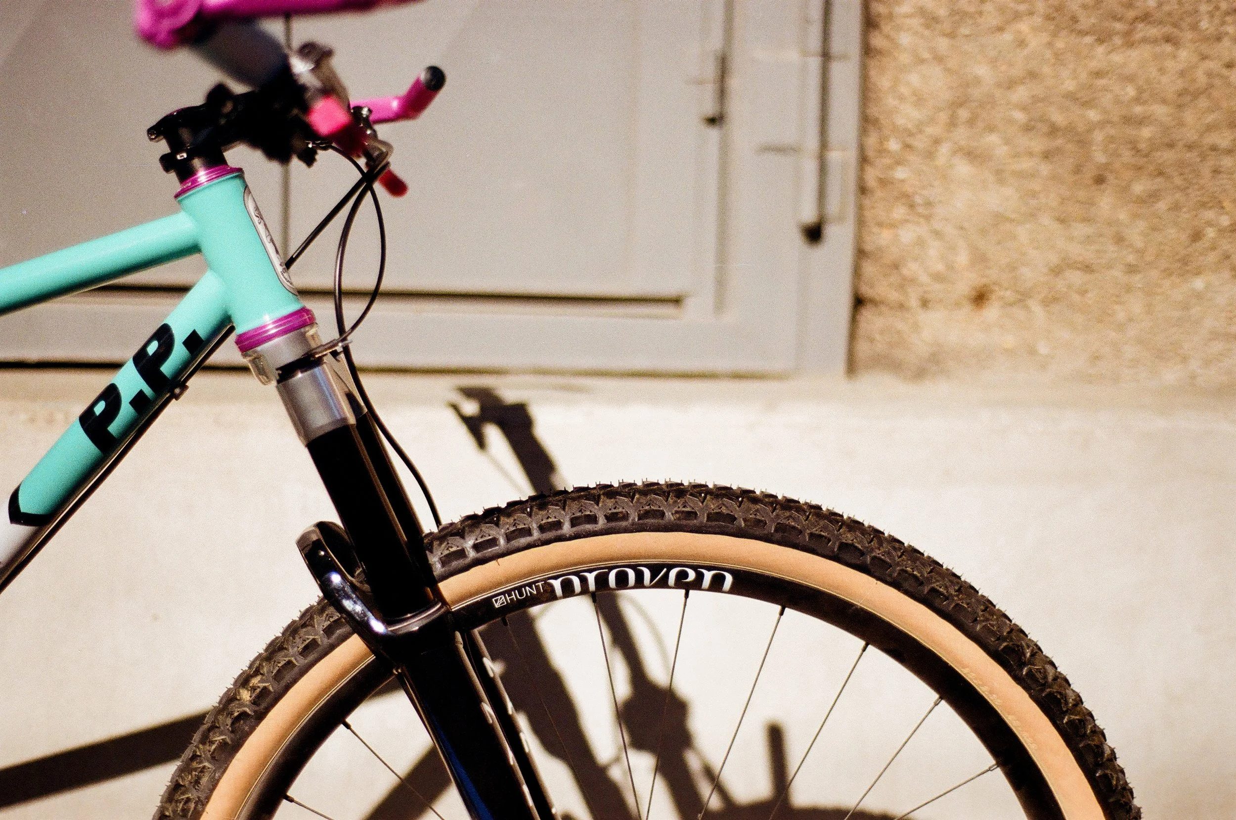 Hunt Wheels Proven MTB Sour Salsa Party Yetu Tune Shimano XTR Manitou Fork White industries Chrisking