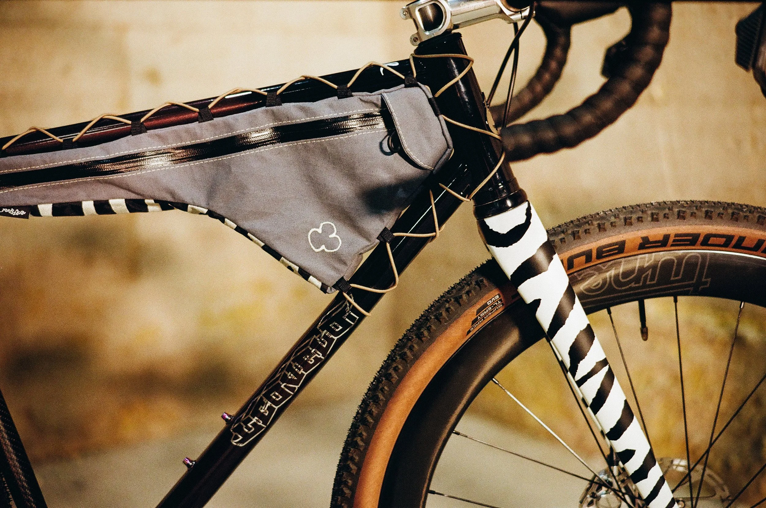Leo Velo Columbus Tune Sram gravel Zona bespoked