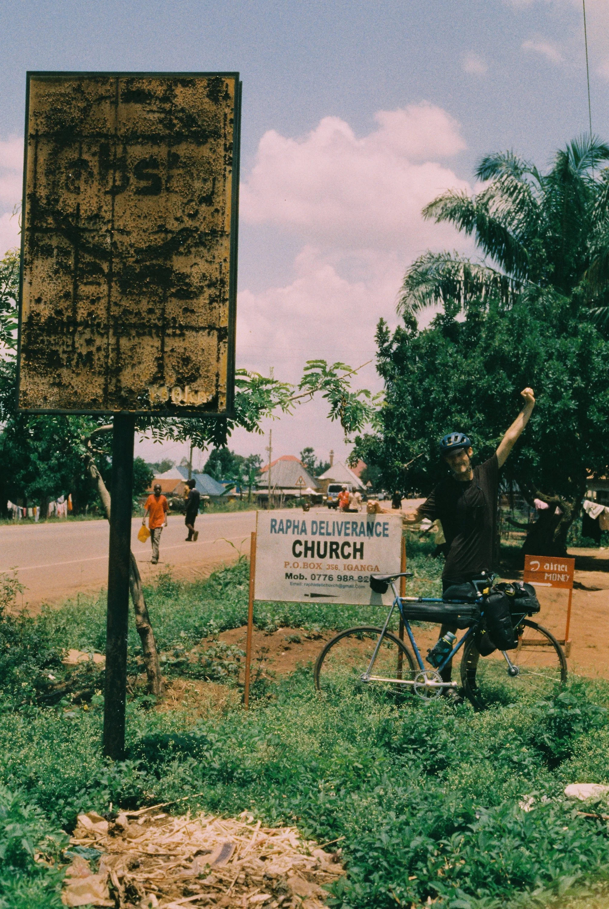 Fixed Gear Tracklopacking Bikepacking Fixed Gear Africa Uganda Film