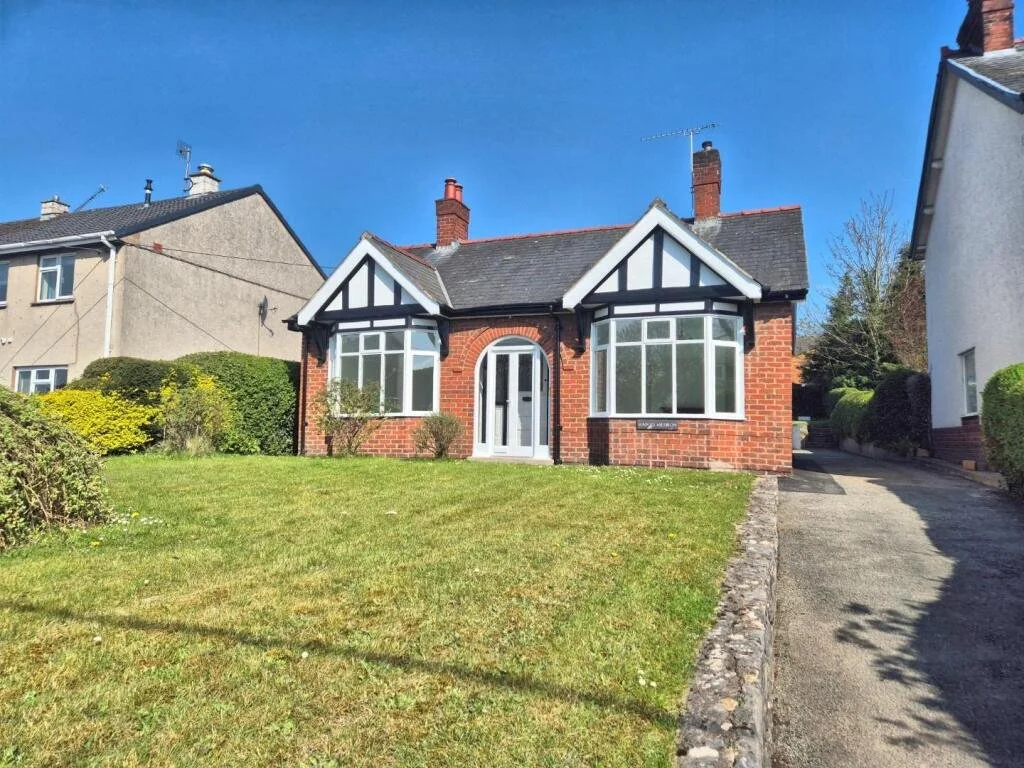 bungalow 1.jpeg