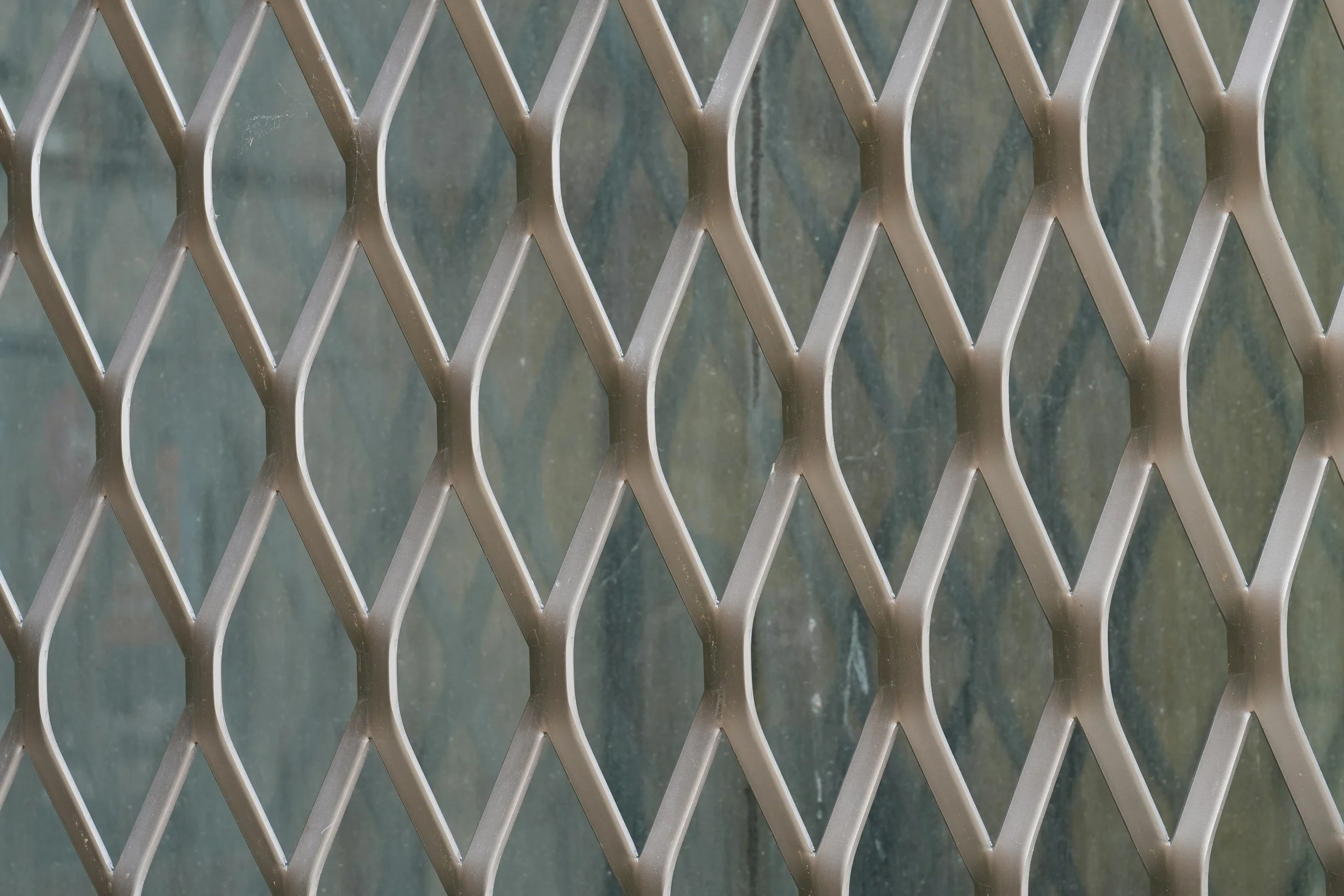 Walkway Mesh &amp; Expanded Metal Grating Singapore: Load Class Guide