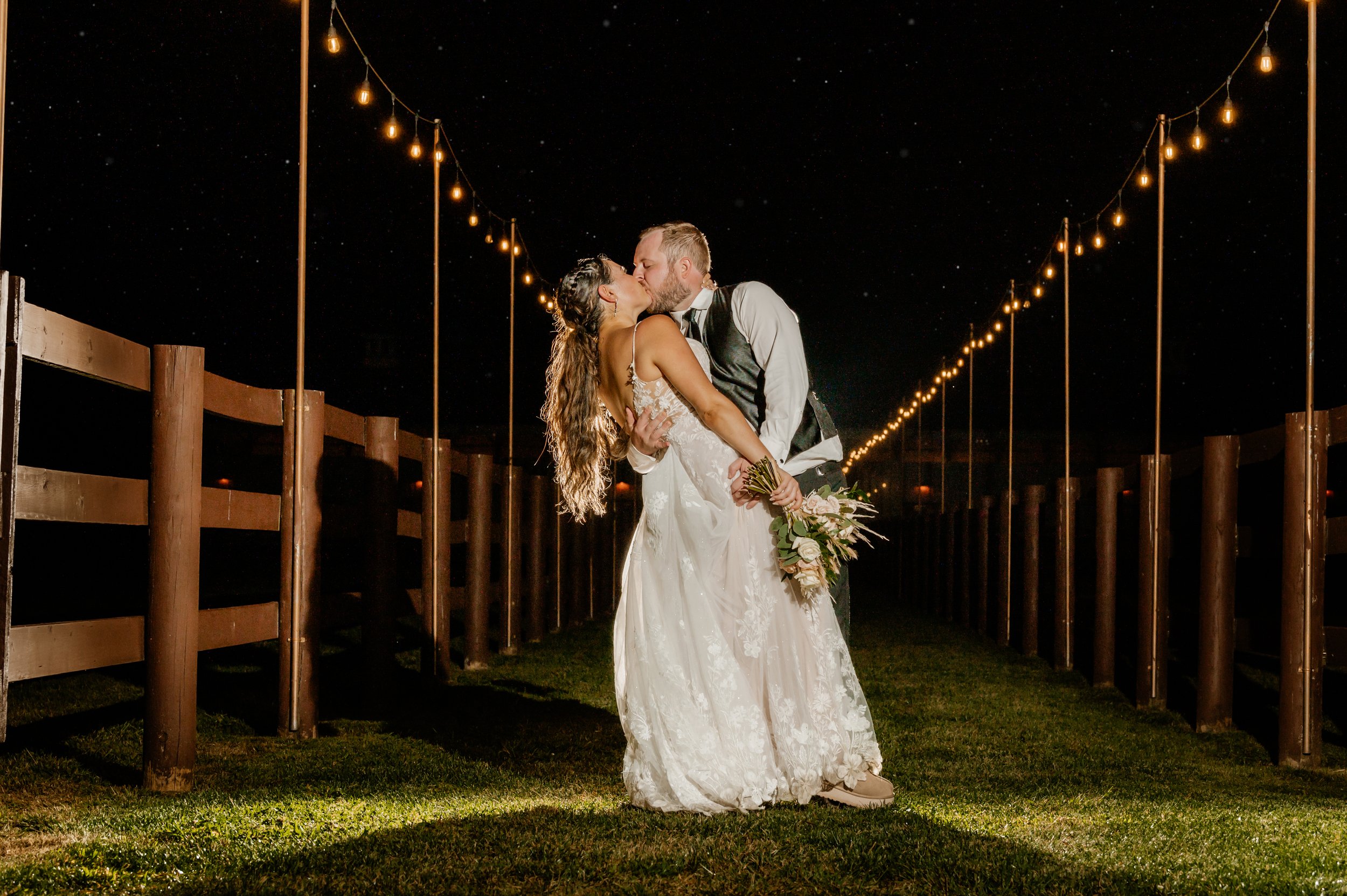 Bride & Goom Portraits (393).jpg