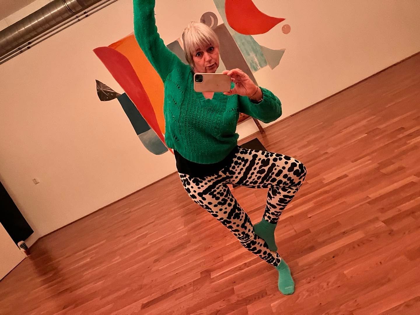 Wil je starten met yoga maar weet je niet waar te beginnen? Bij Adem &amp; Eva in Amsterdam begeleid ik je rustig en veilig met Slow Flow Yoga &ndash; speciaal voor beginners &eacute;n fijn voor gevorderden. Geen lenigheid nodig, geen strak lijf, gee